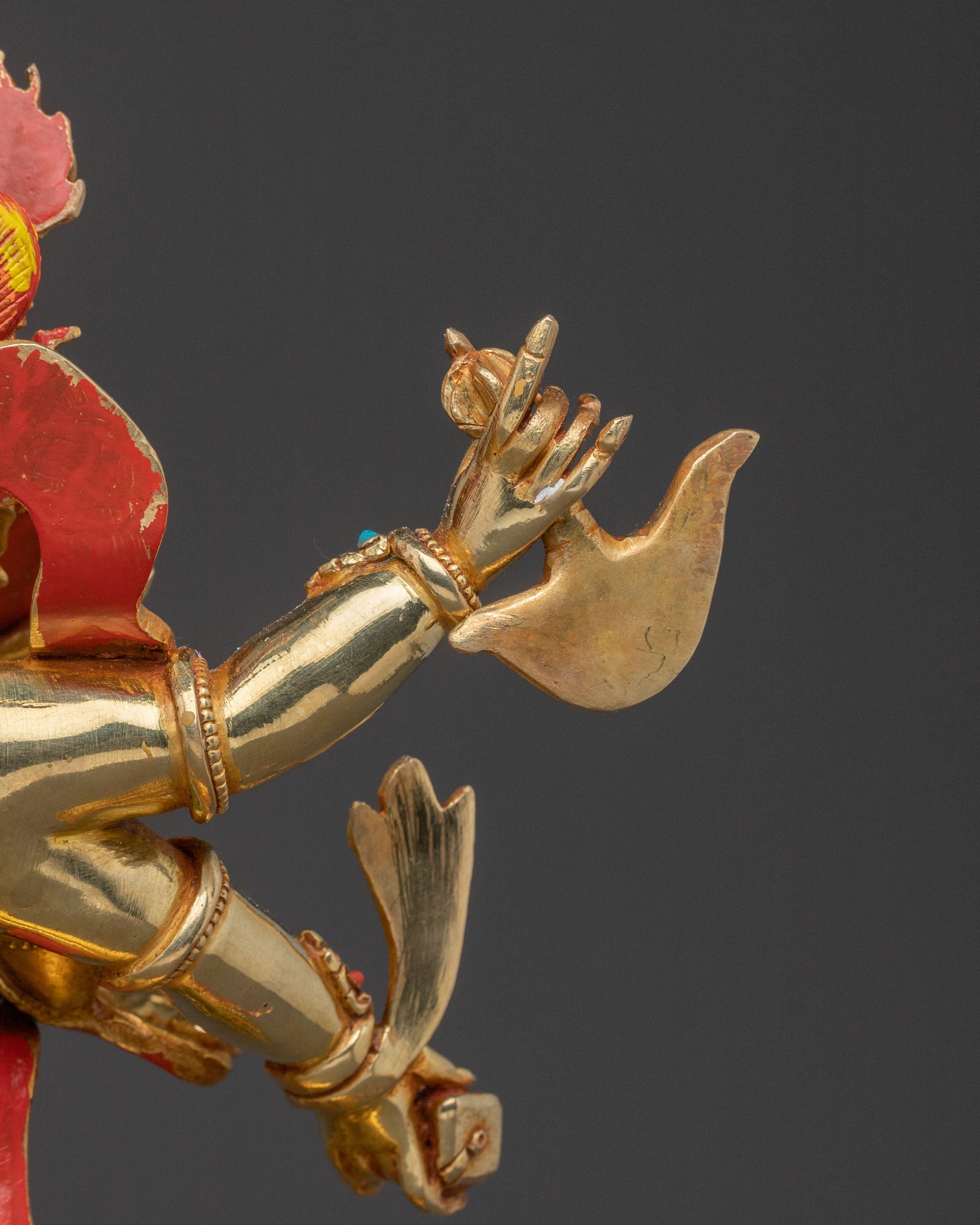 White mahakala Divine Statue