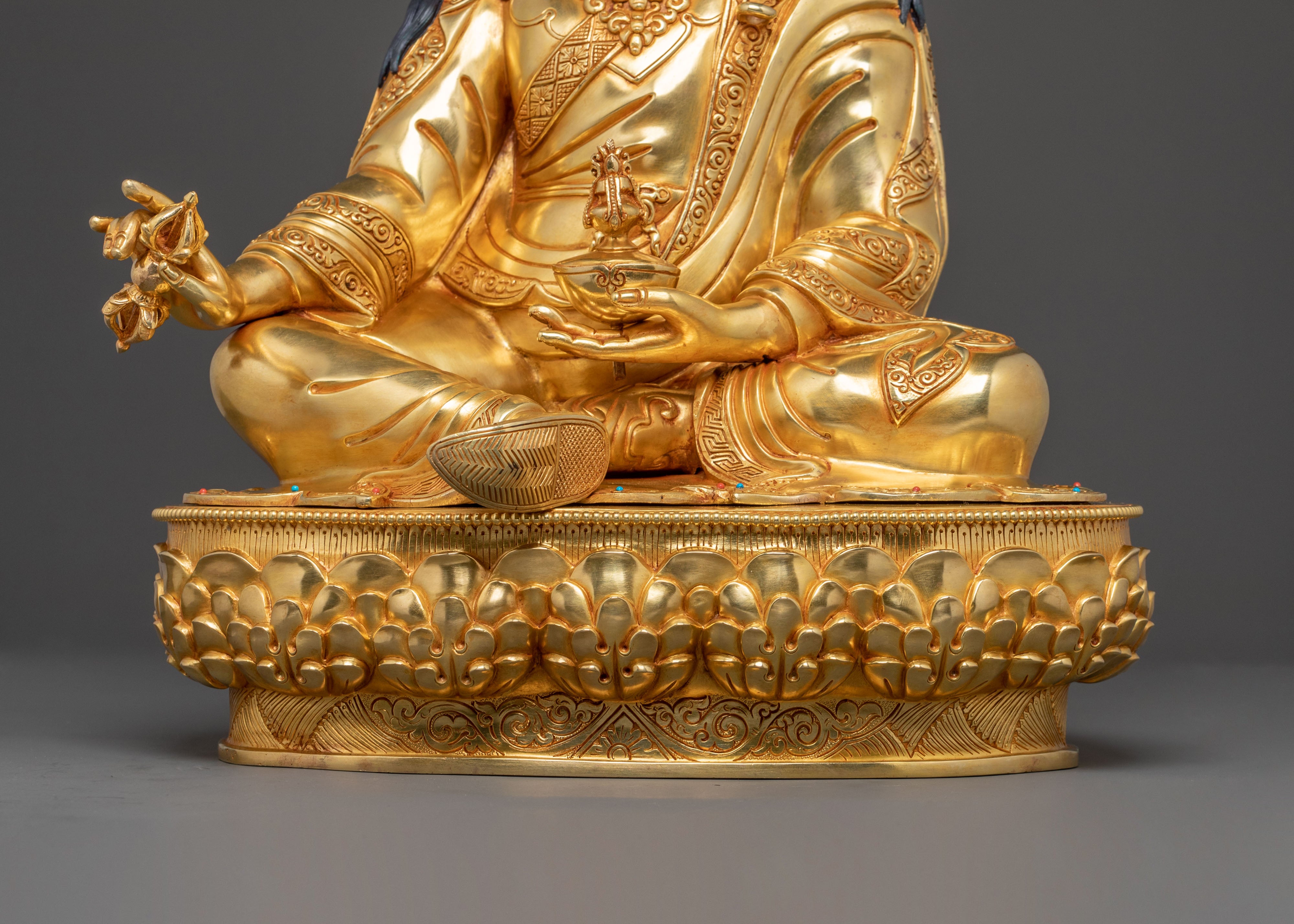 Guru Rinpoche Tibetan Sacred Statue | A Symbol of Divine Power