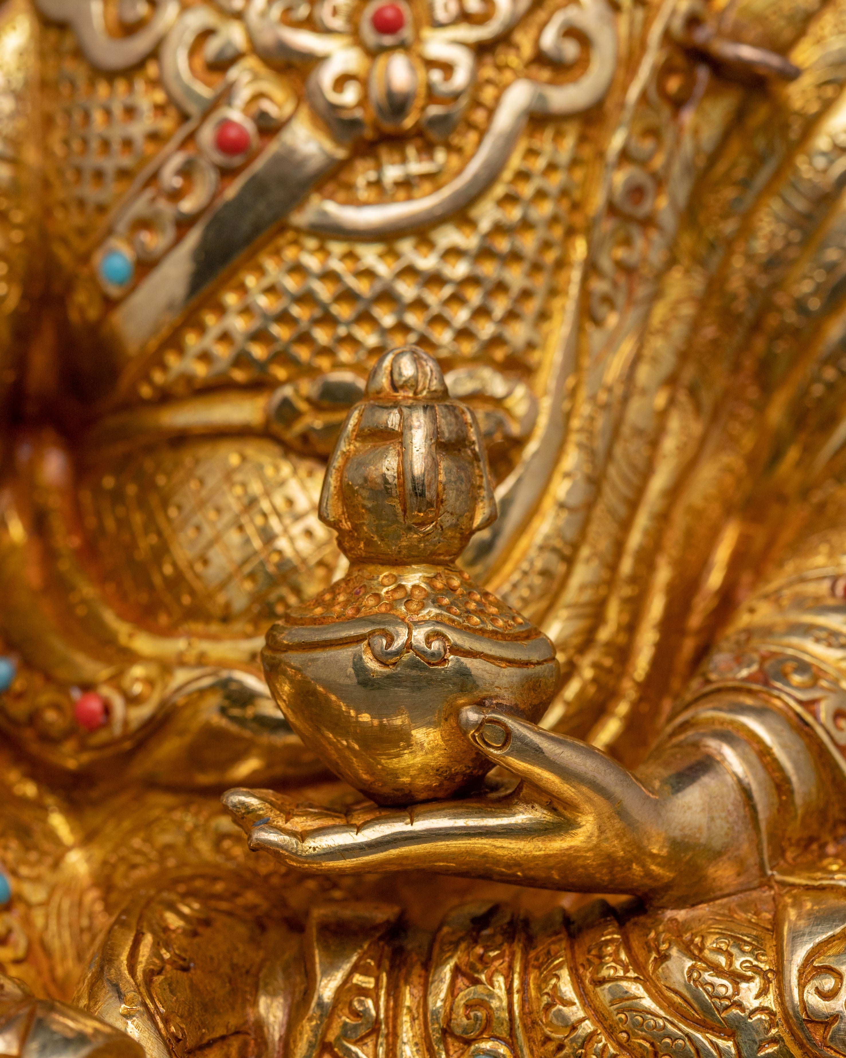Golden Padmasambhava Decor Statue: Exquisite Gilded Copper