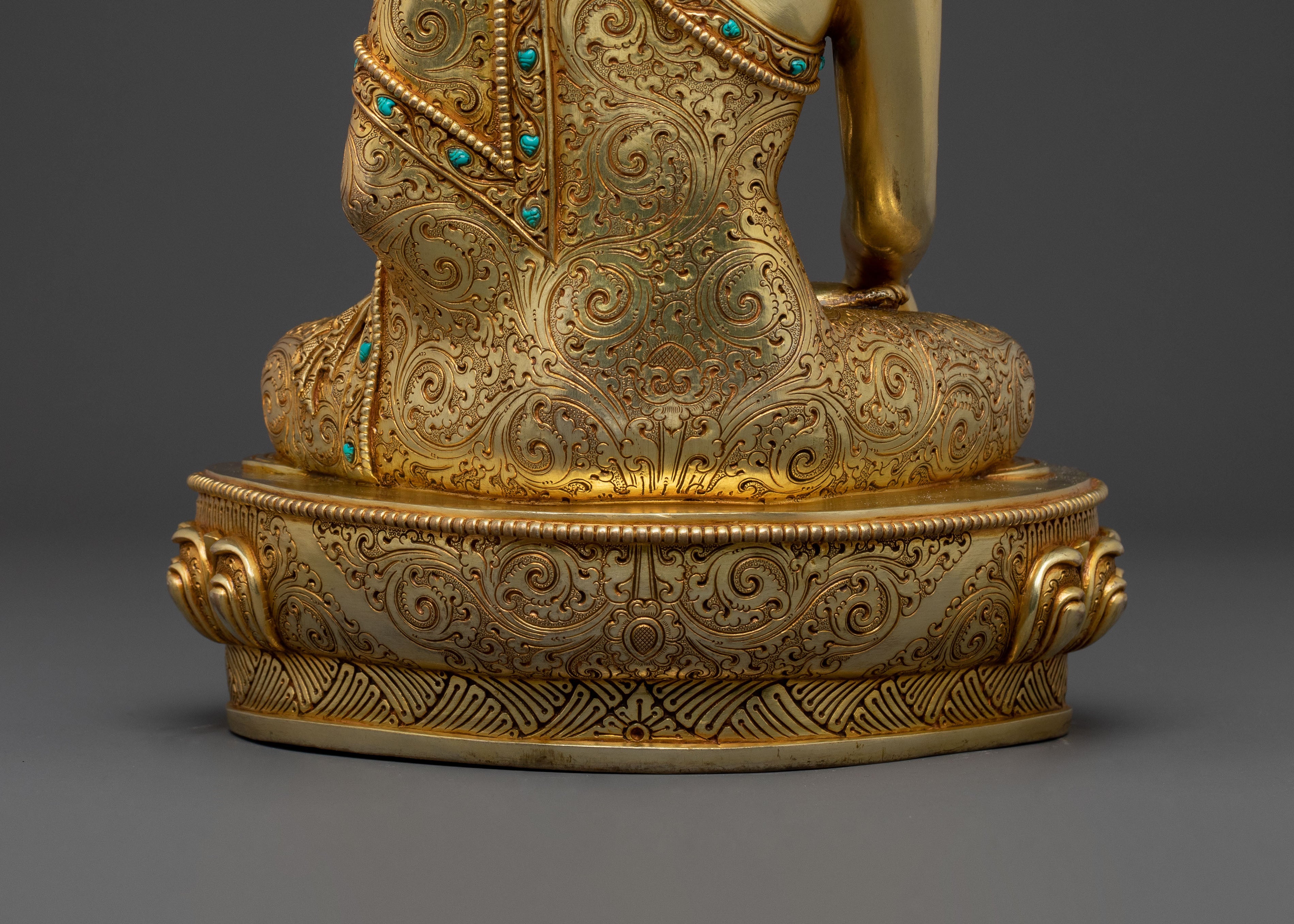 Shakyamuni Buddha Altar Statue Decor | Spiritual Home Accent