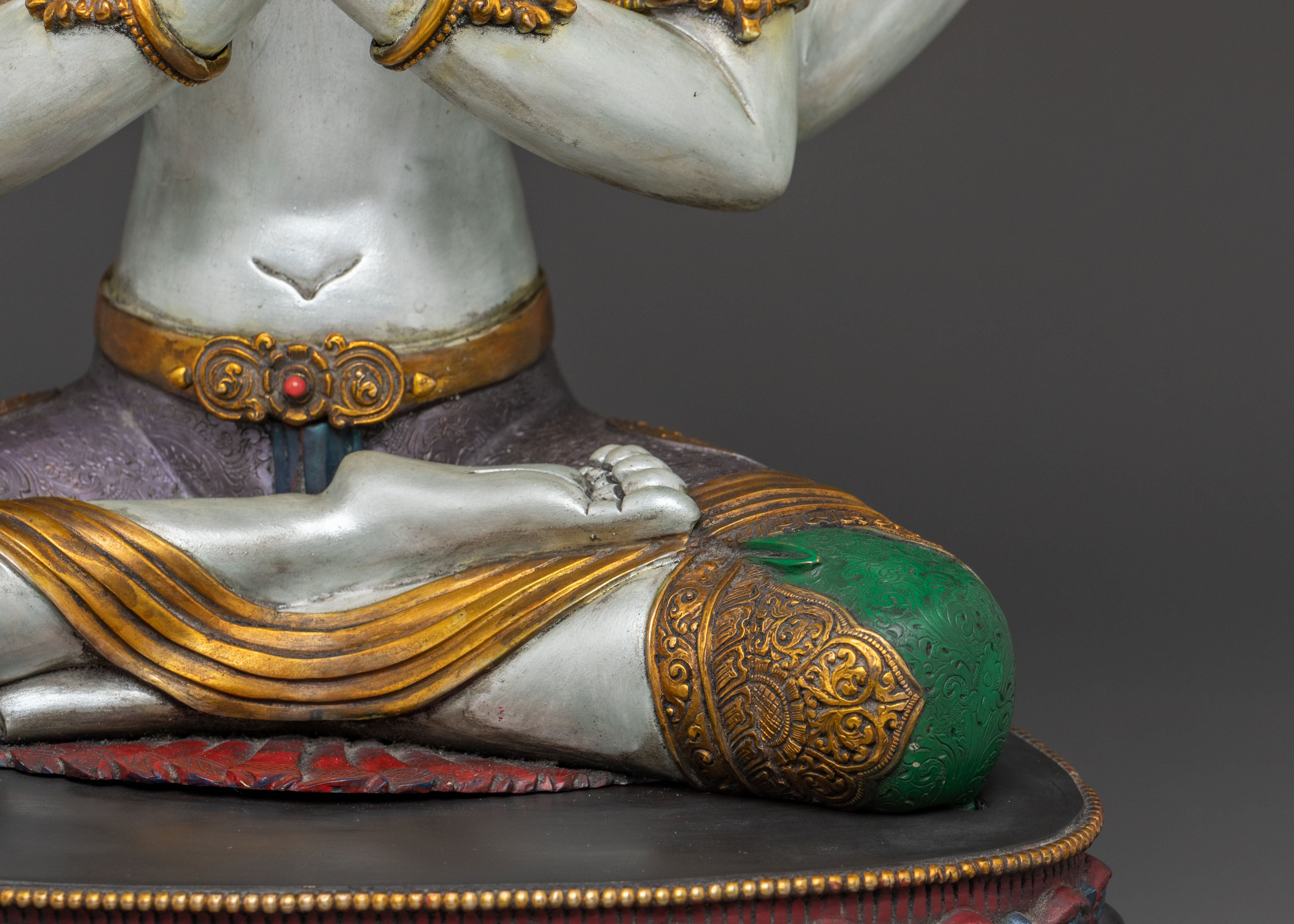 Chenrezig Compassion and Peace Statue: Altar Decor