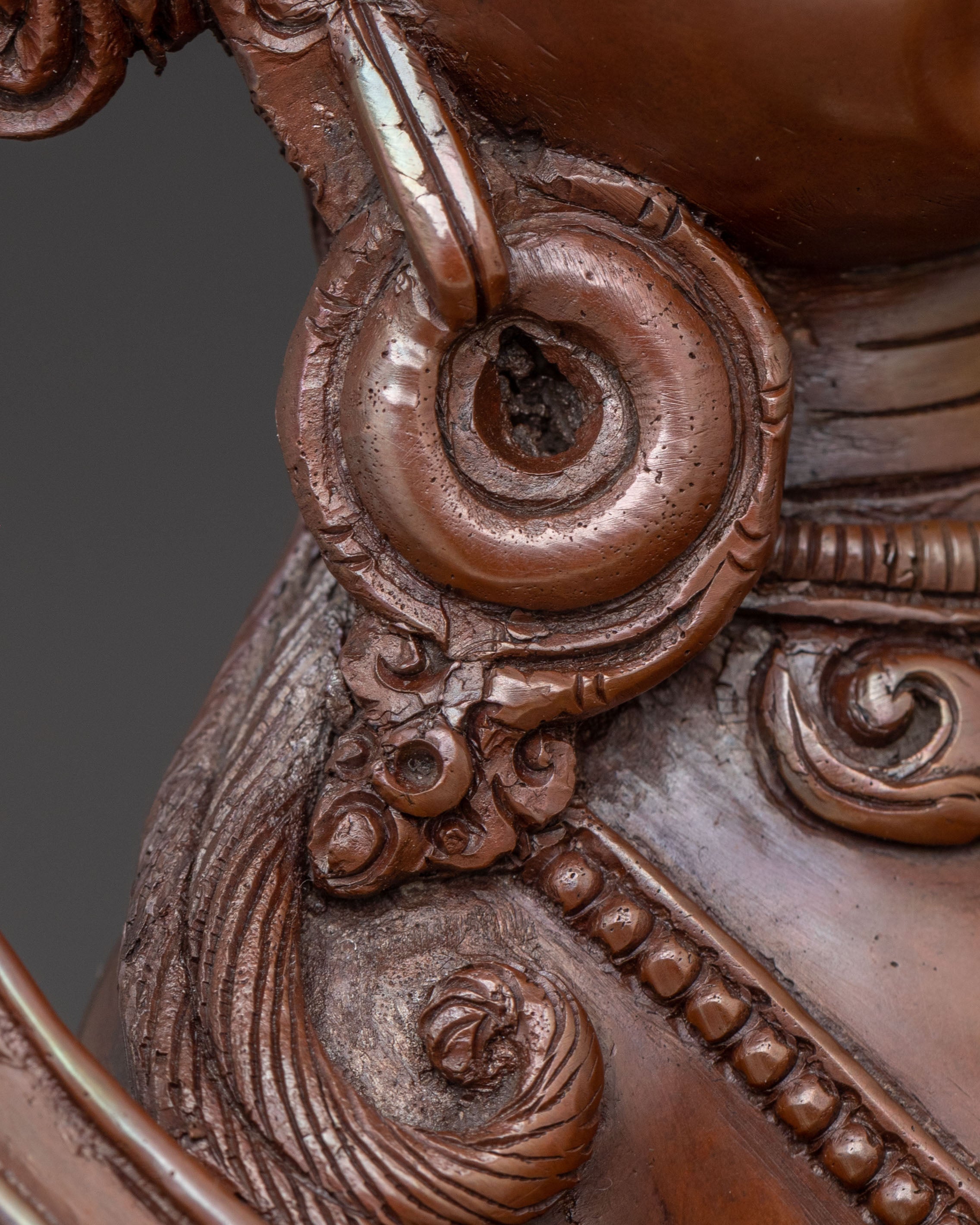 Divine Vajradhara Statue - Embodies Enlightenment