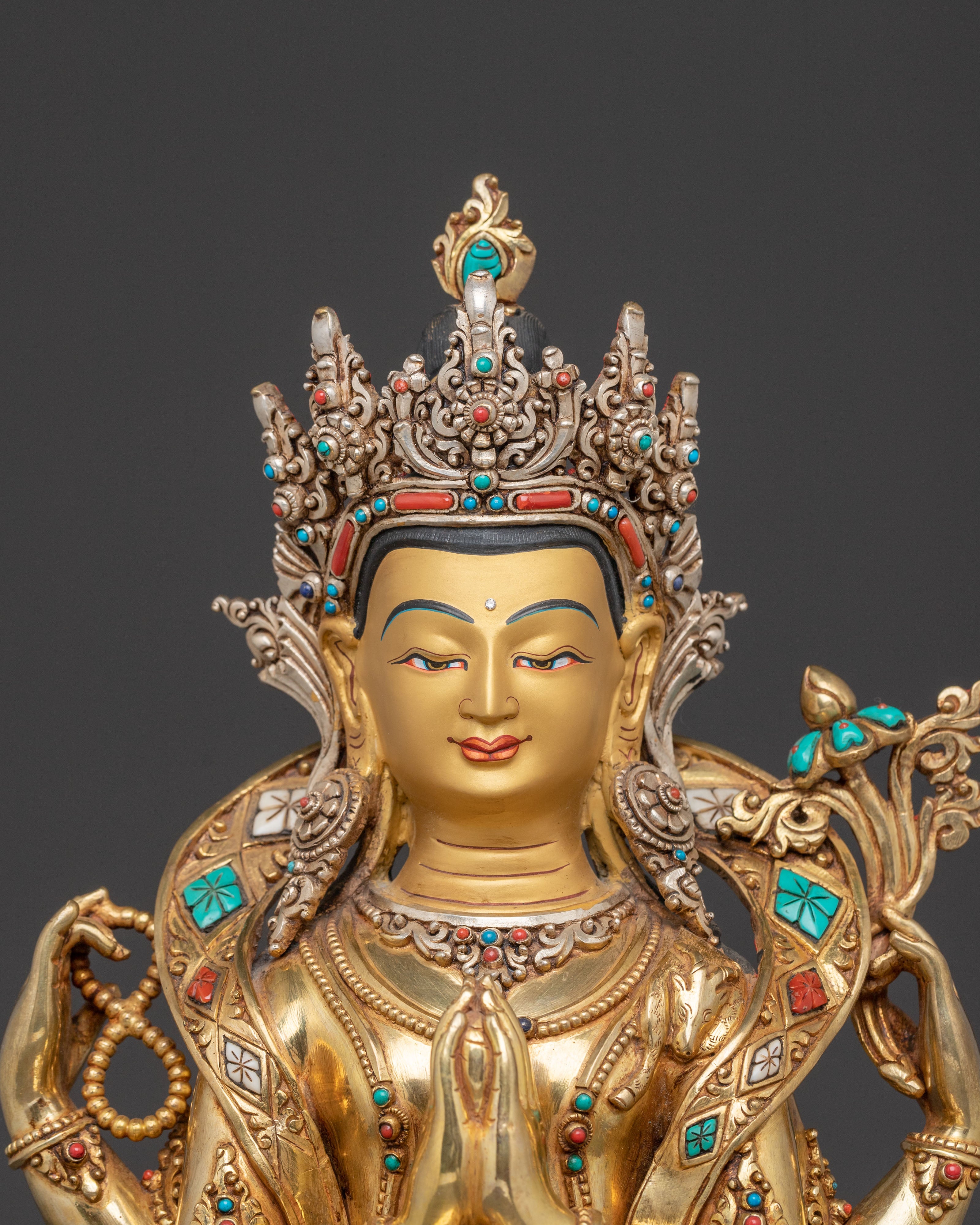 Copper Chenrezig Divine Statue: Gilded Grace