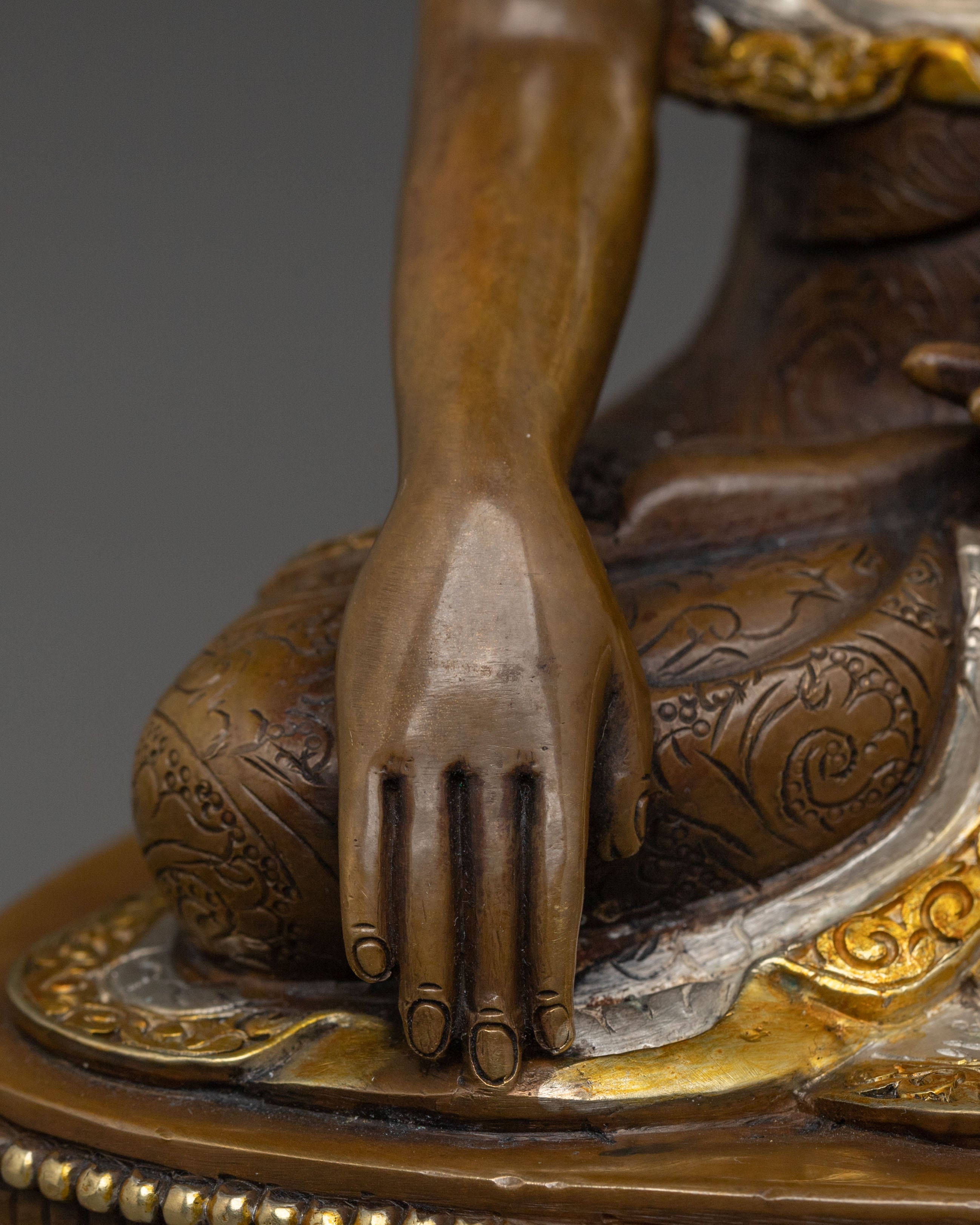 Tibetan Shakyamuni Buddha Statue | Enlightened One
