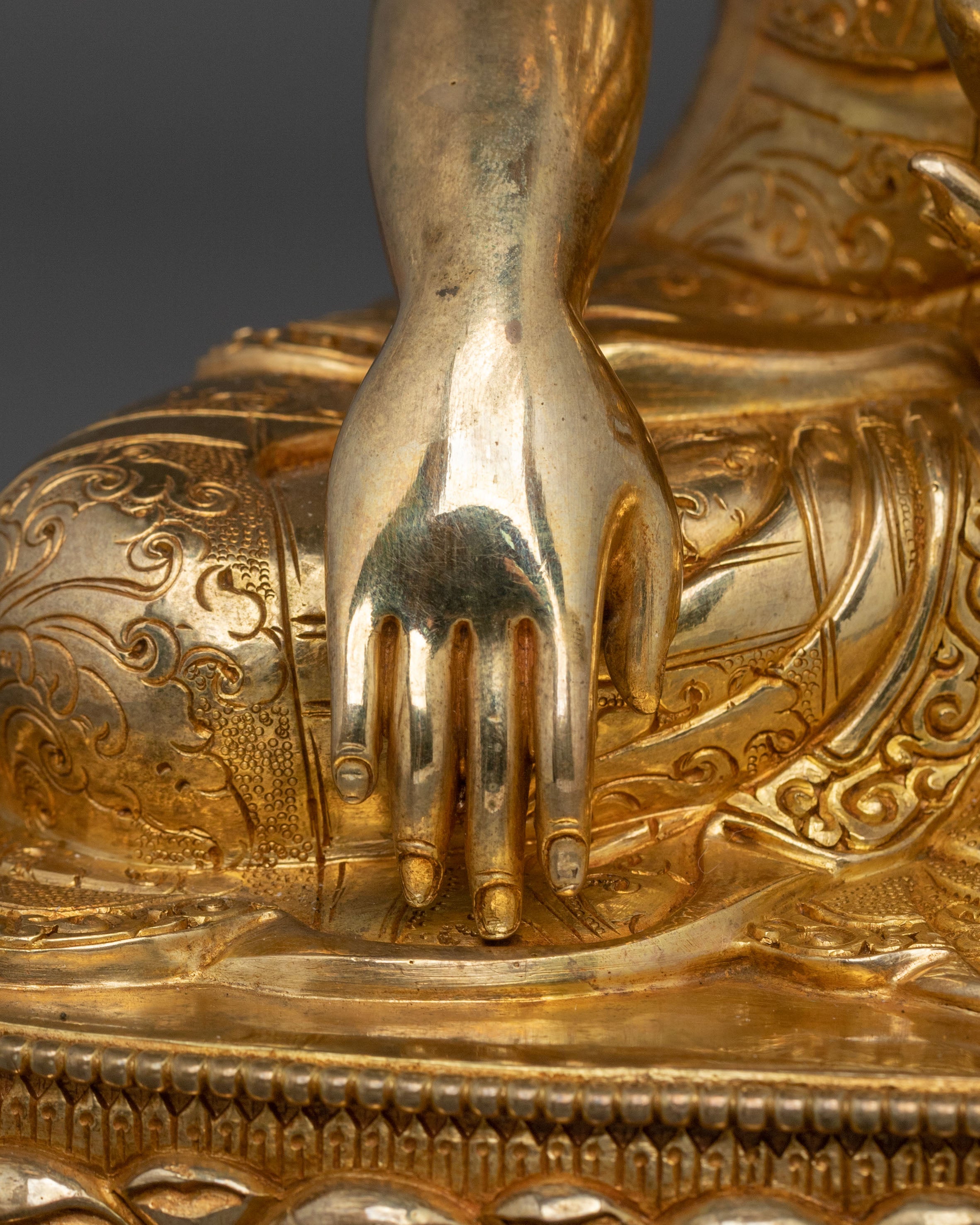 Shakyamuni Buddha Statue | Enlightened One