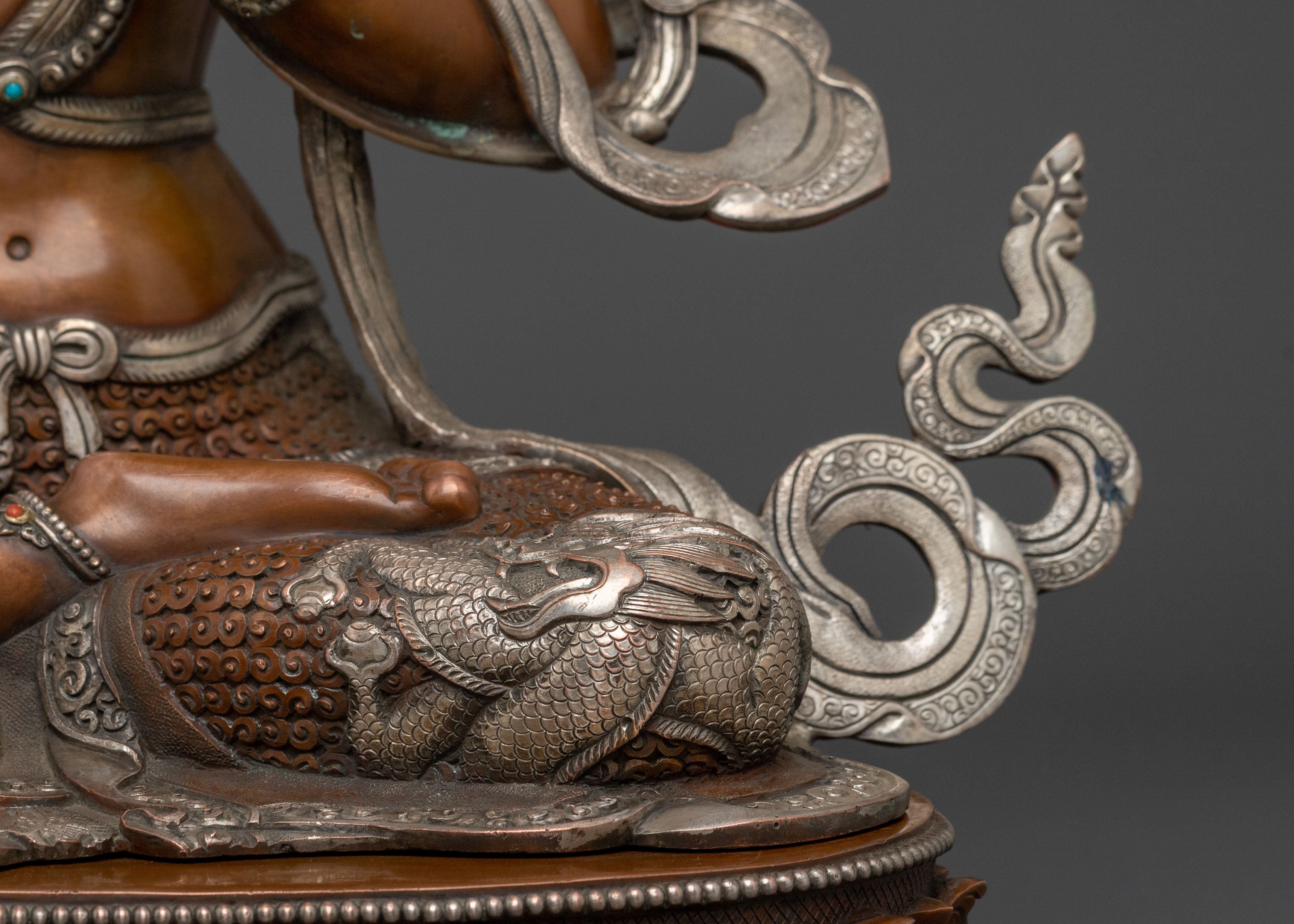 Tibetan Manjushri Statue: Symbol of Wisdom