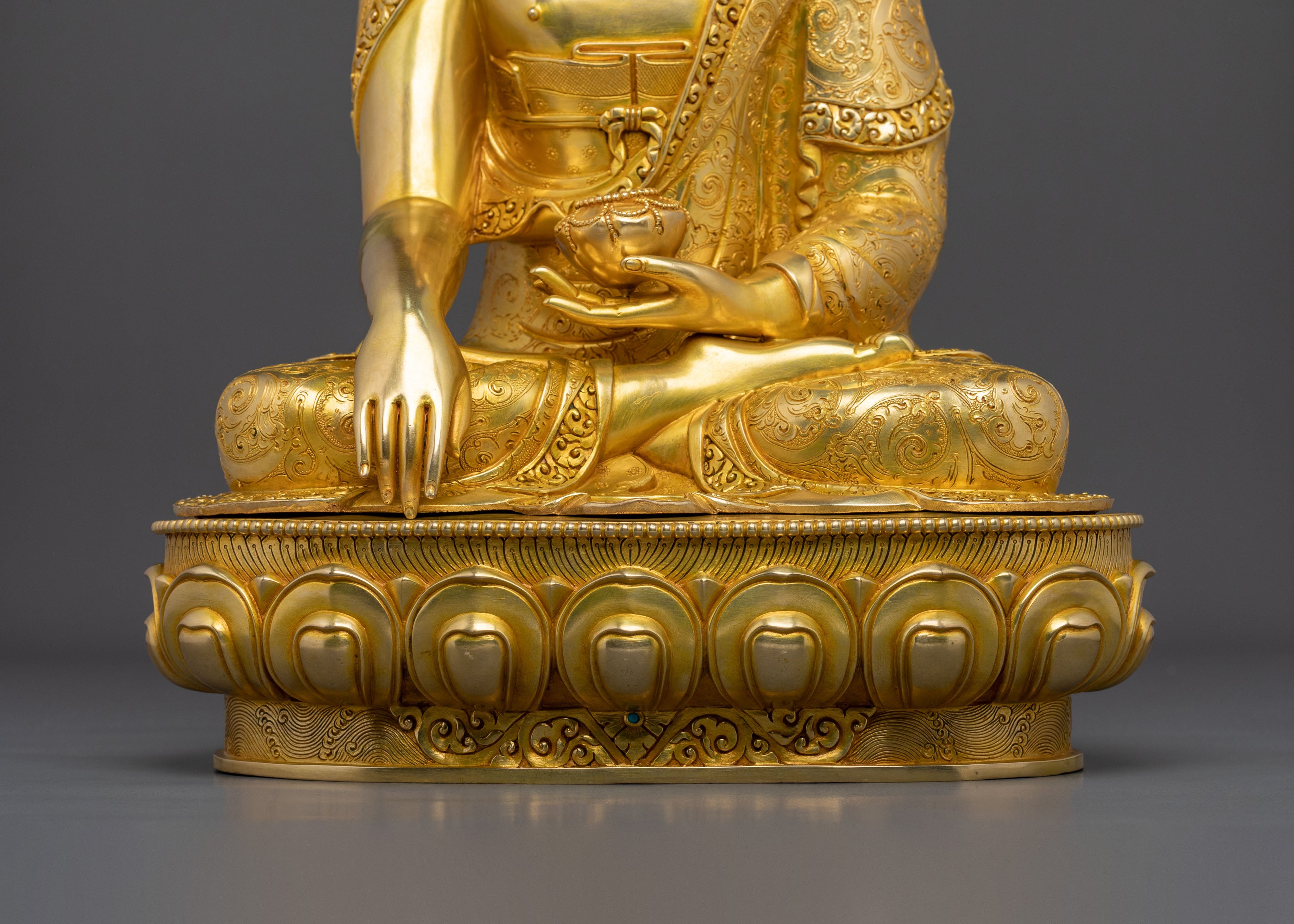 Shakyamuni Buddha Statue | Sacred Buddhist Shrine