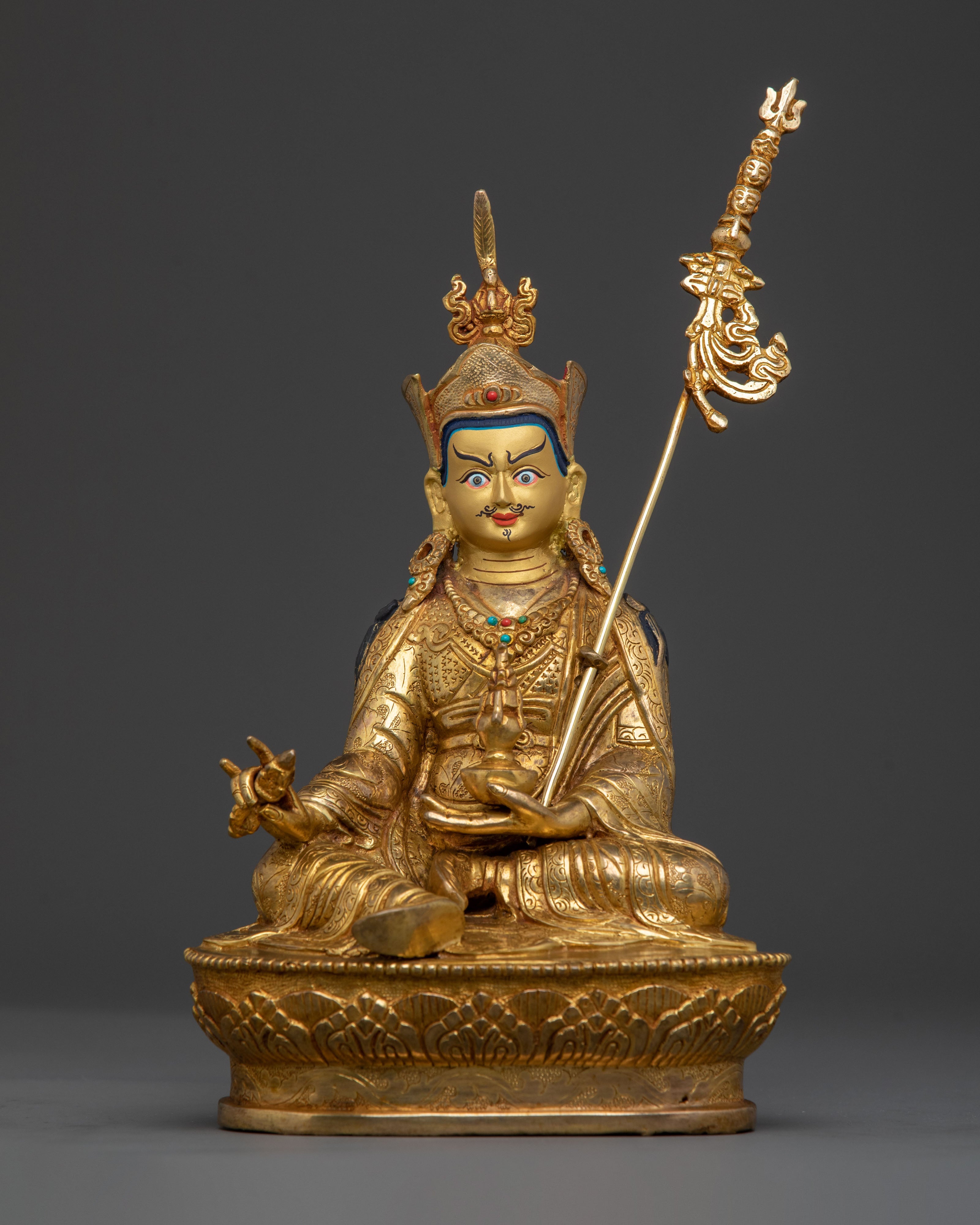Guru Rinpoche Statue