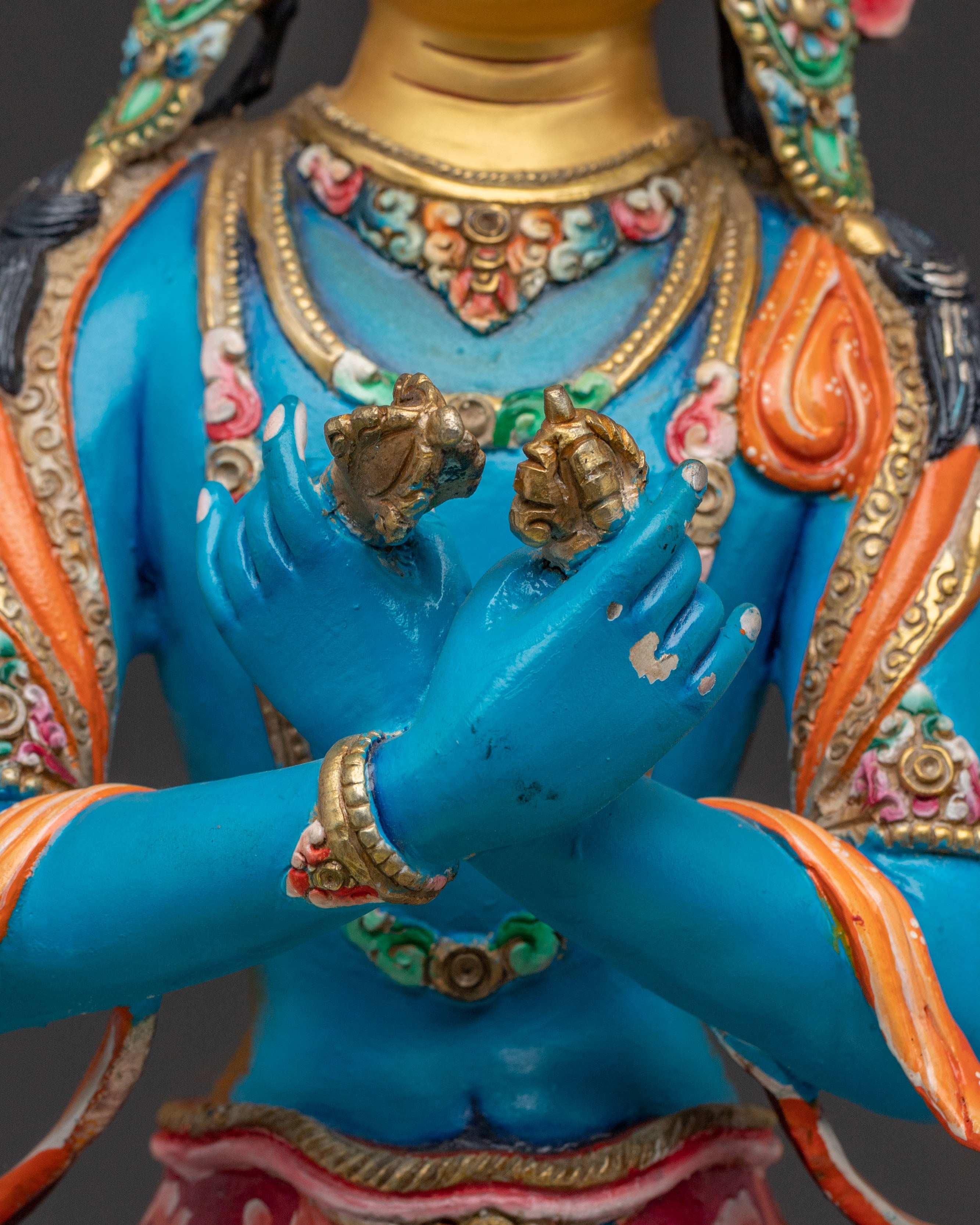 Vajradhara Spiritual Statue: Hand-Gilded Reverence