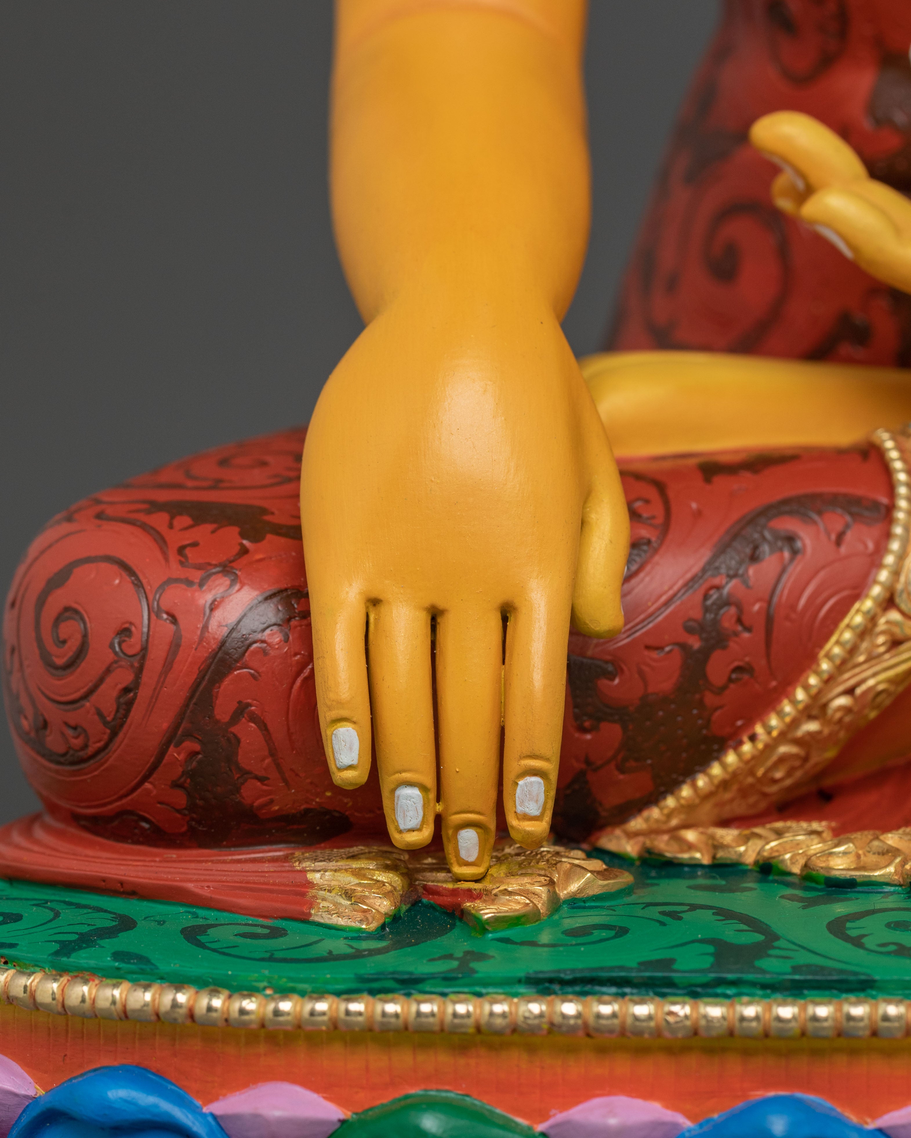 Sacred Statue of Shakyamuni Buddha | 24K Gold Gilded
