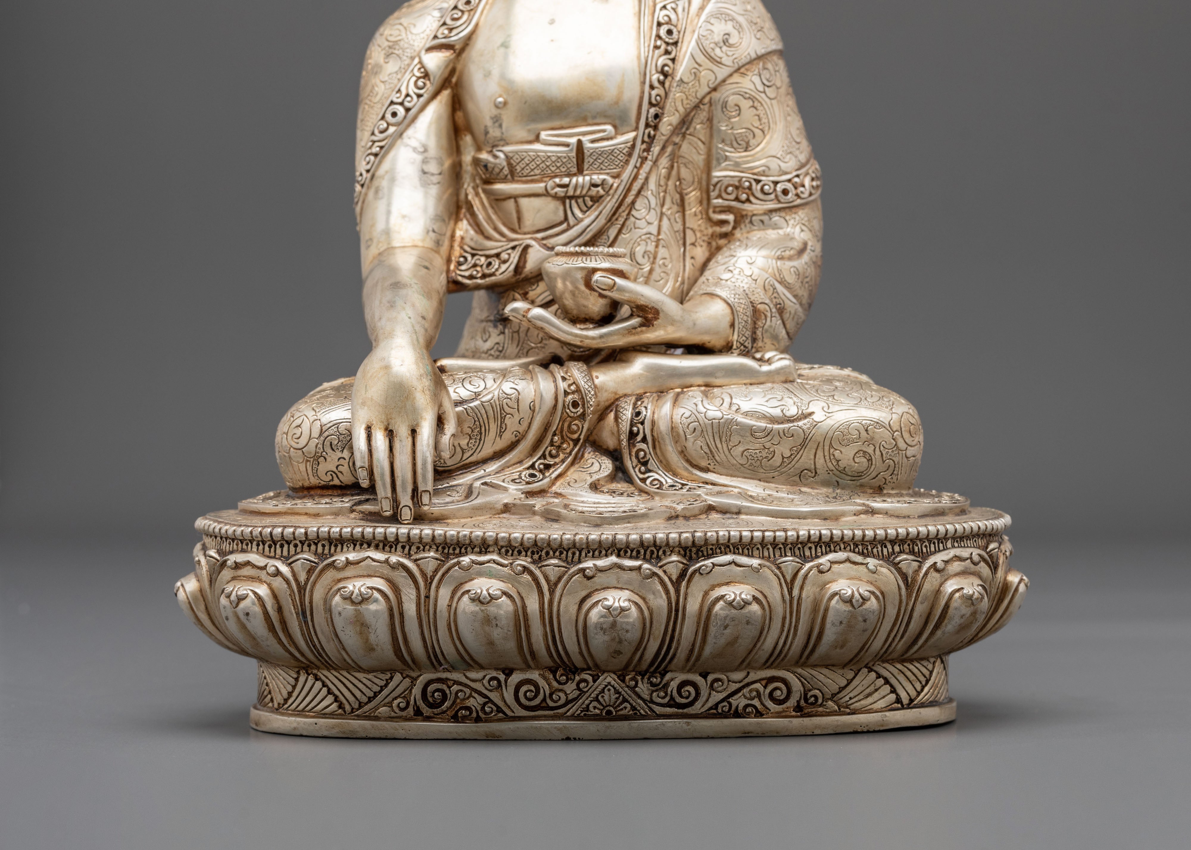 Shakyamuni Buddha Sacred Dharma Guide Statue