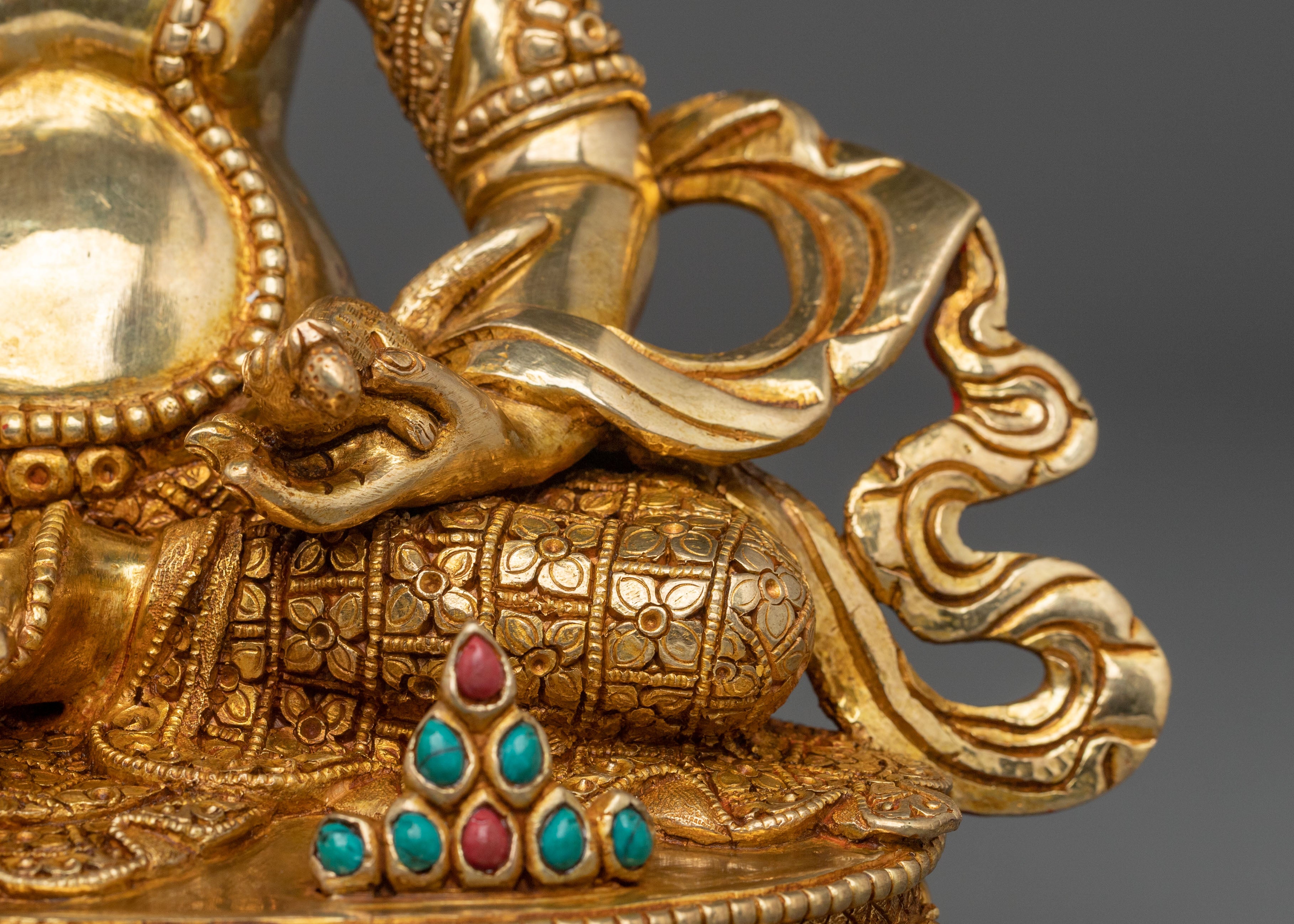 Tibetan Deity Dzambhala Figurine | God of Wealth
