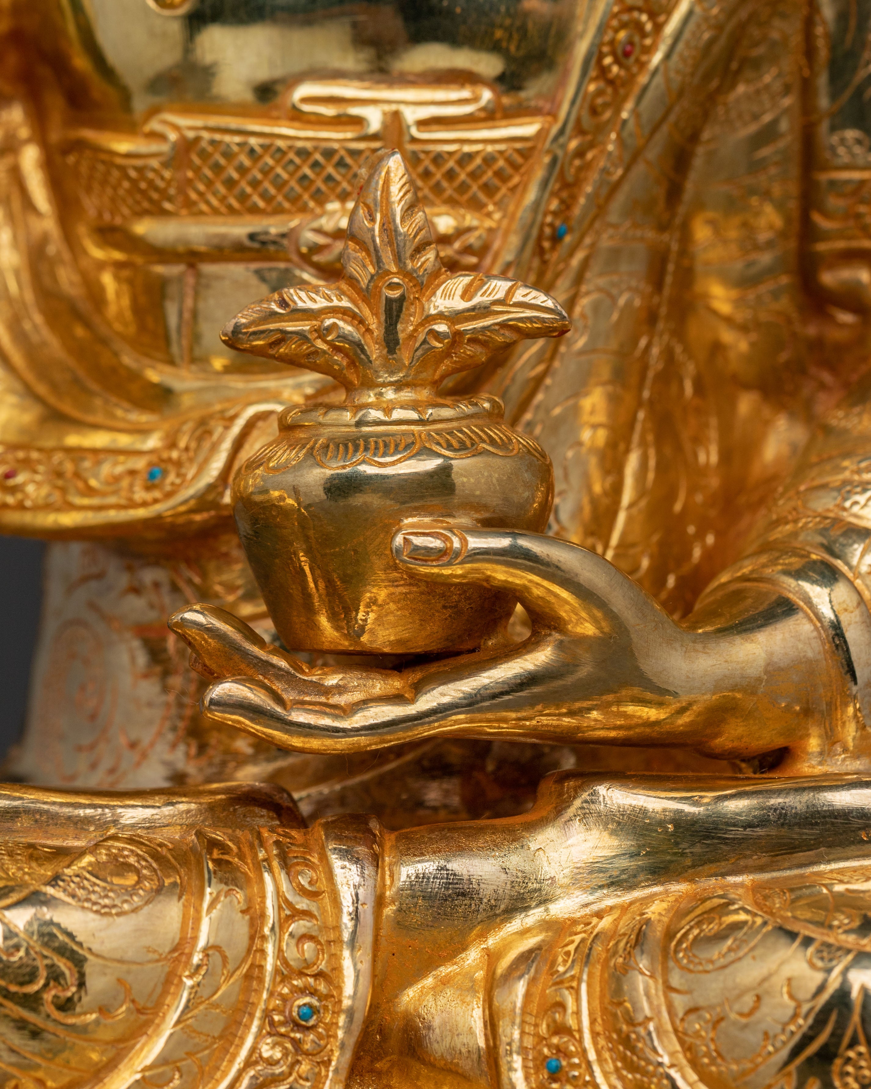 Radiant Medicine Buddha Statue: Healing Buddha