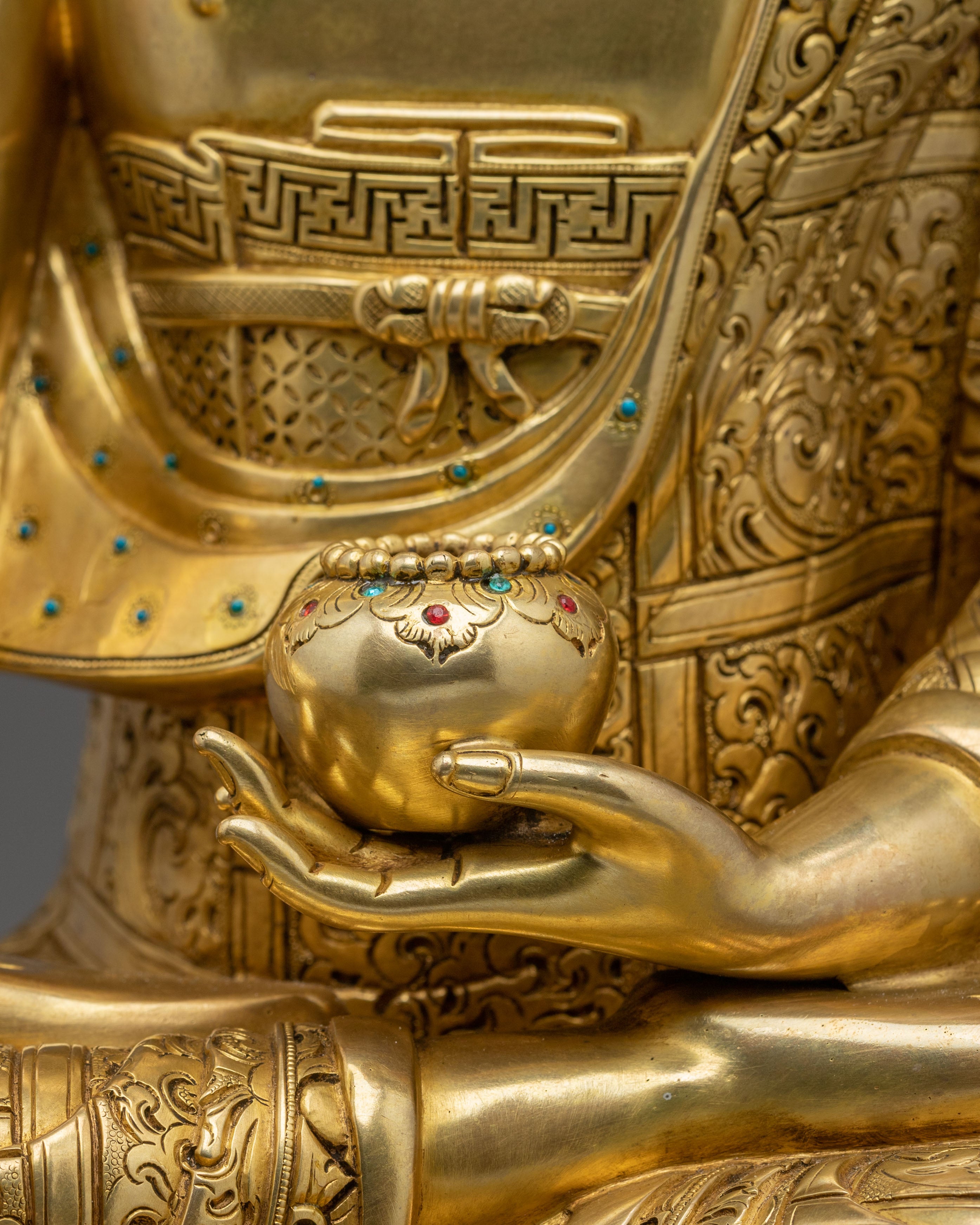 Shakyamuni Buddha 24K Fire Gold Gilded Statue: Meditation Decor