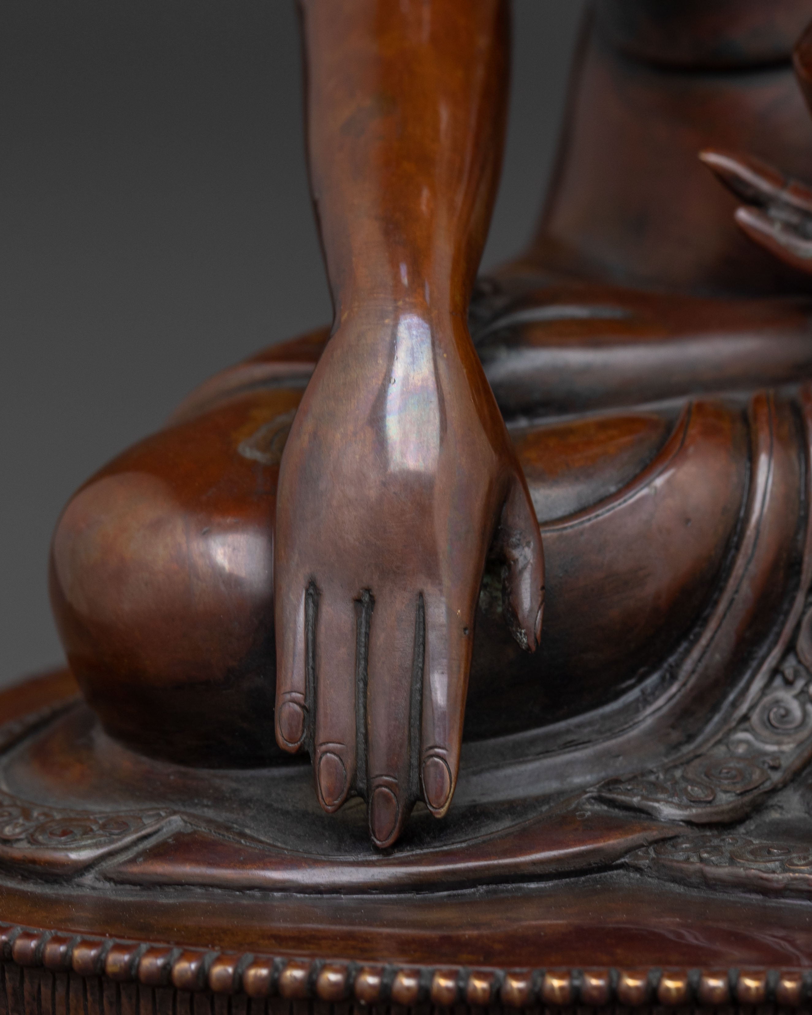 Shakyamuni Buddha Sacred Sculpture: Meditation Altar