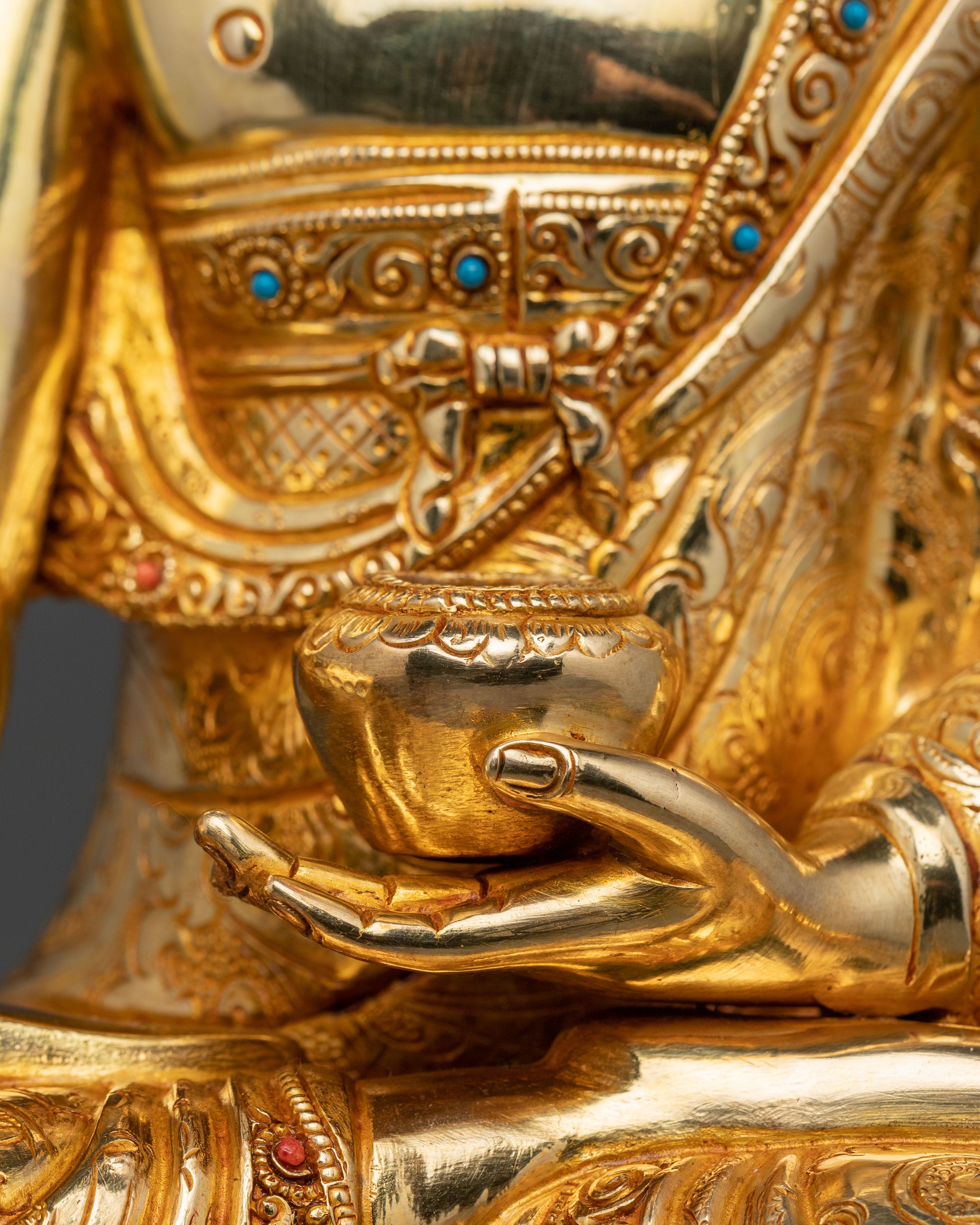 Golden Shakyamuni Buddha Meditation Statue | Home Decor