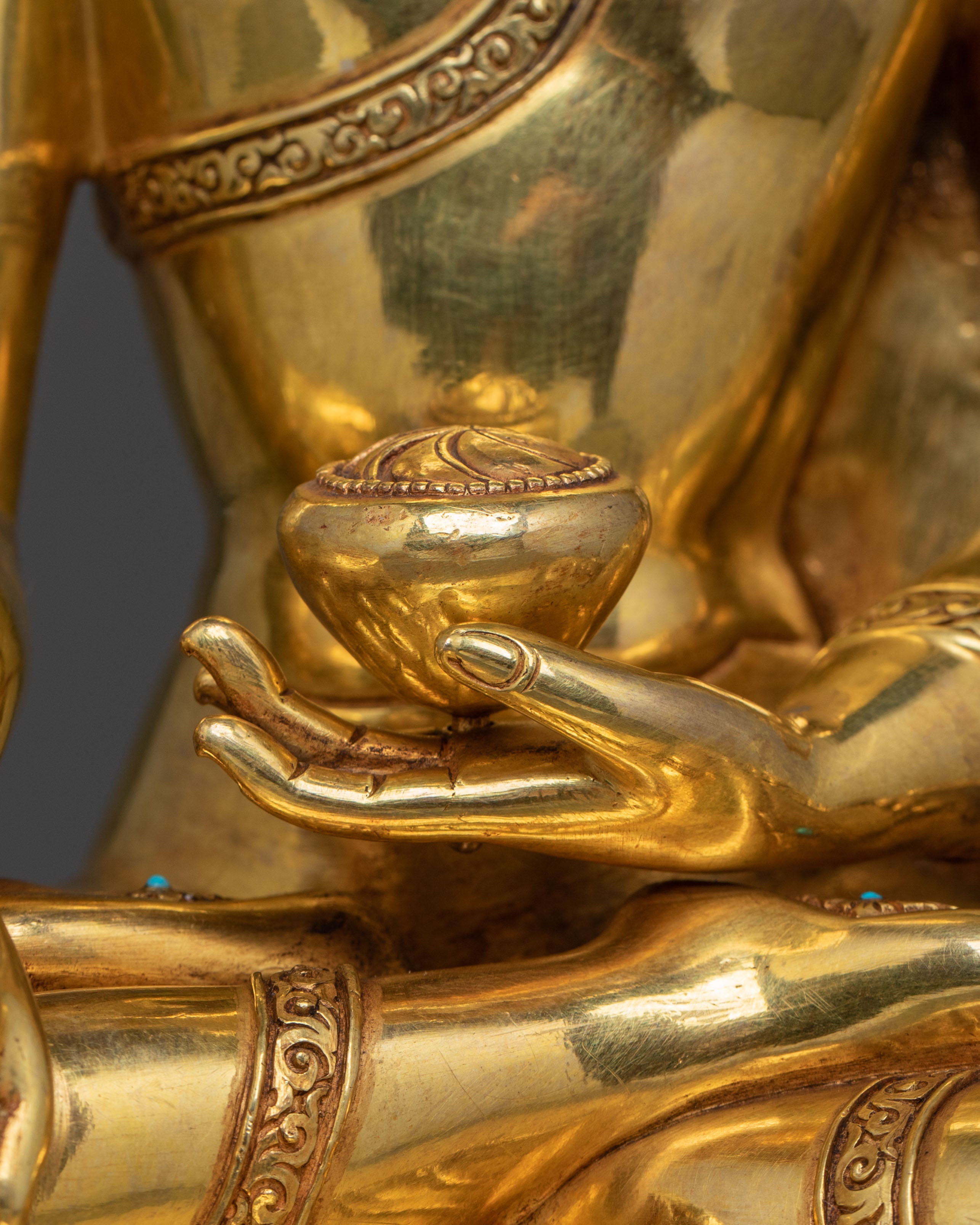 Shakyamuni Buddha Statue Peaceful Awakening