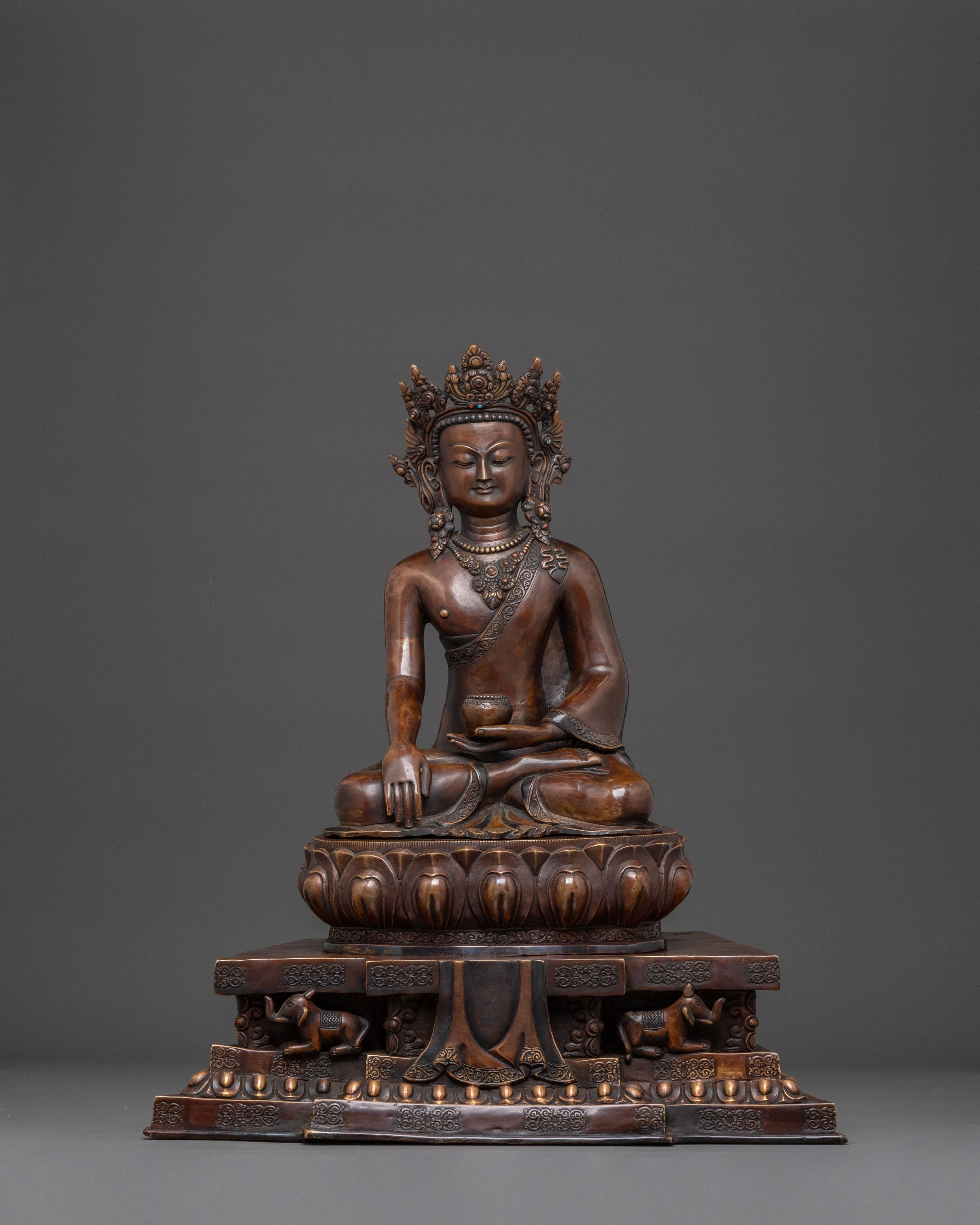 Crown Shakyamuni Buddha Statue on Throne for Rituals