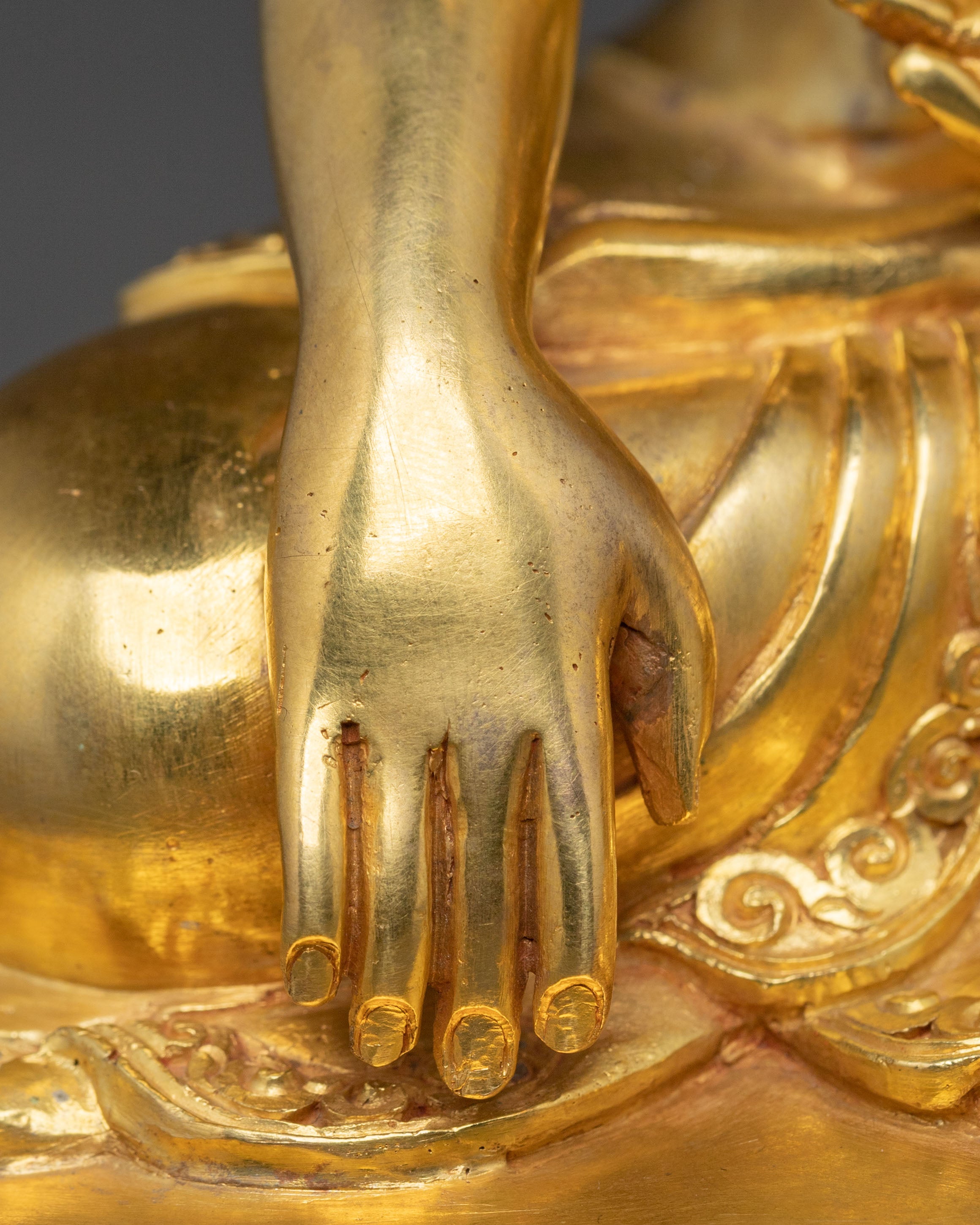 Shakyamuni Buddha Sacred Peaceful Statue