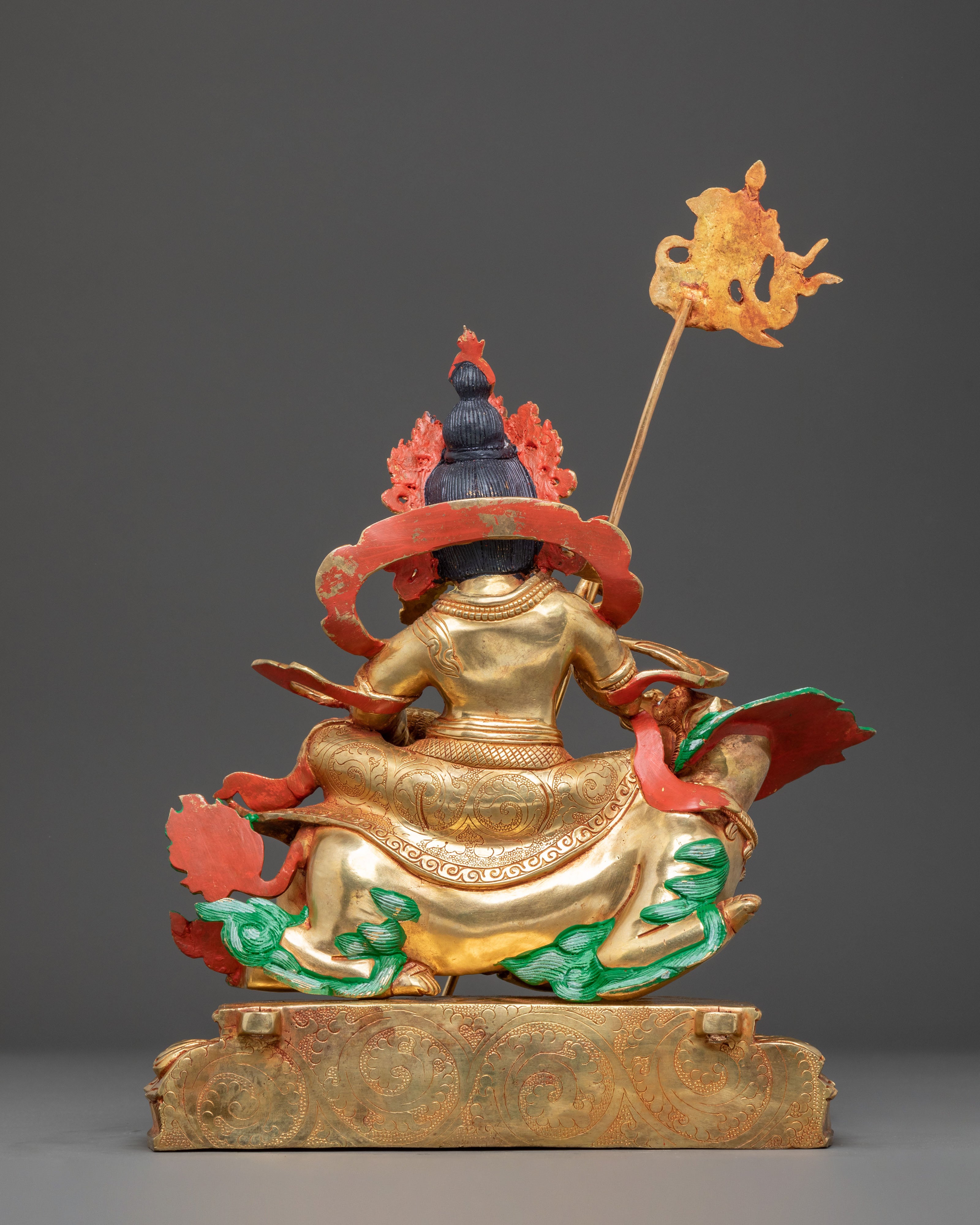 Golden Namtoshe Statue: Guardian of the North