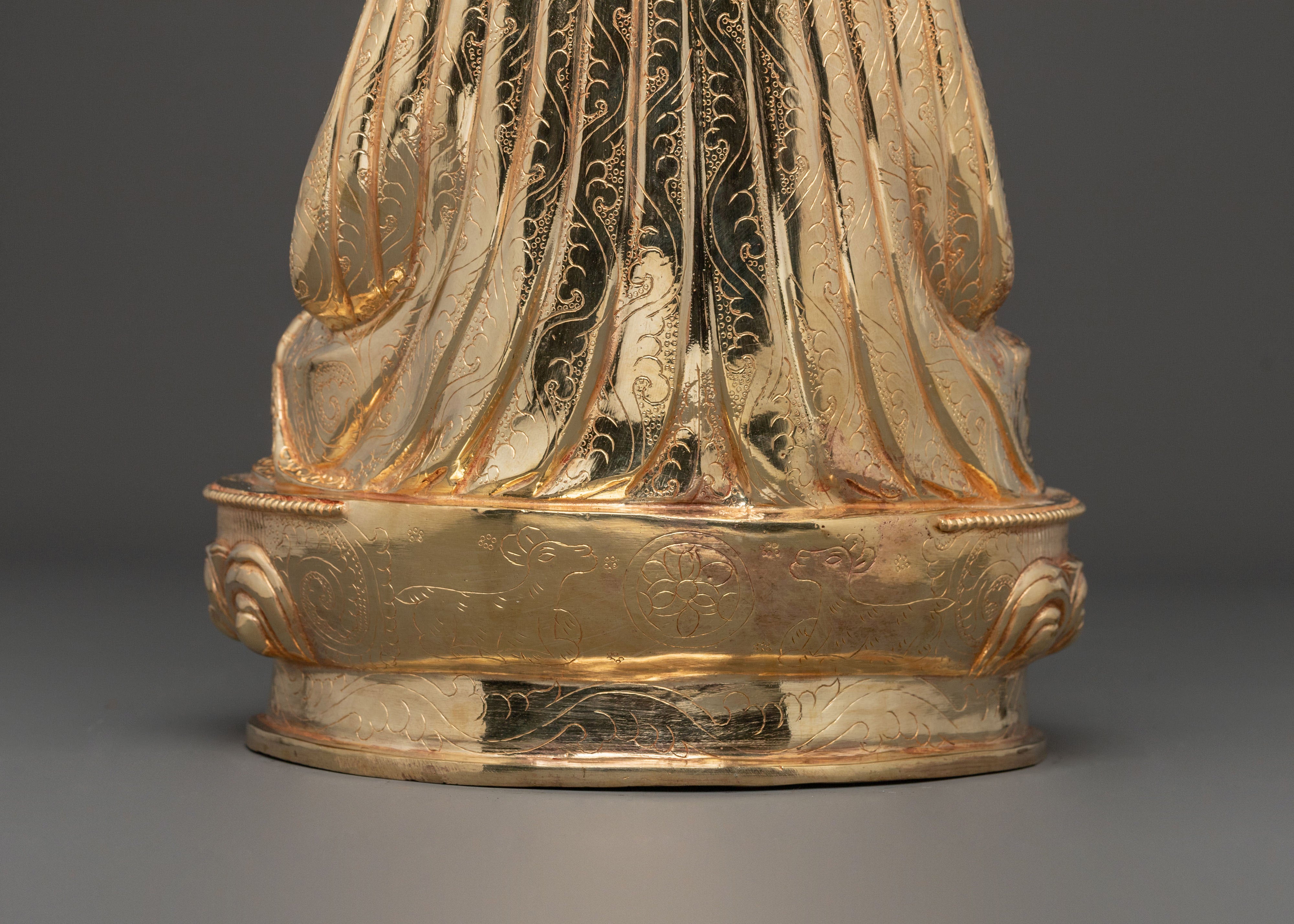 Blessing Guru Shapdum Sculpture | Golden Figurine