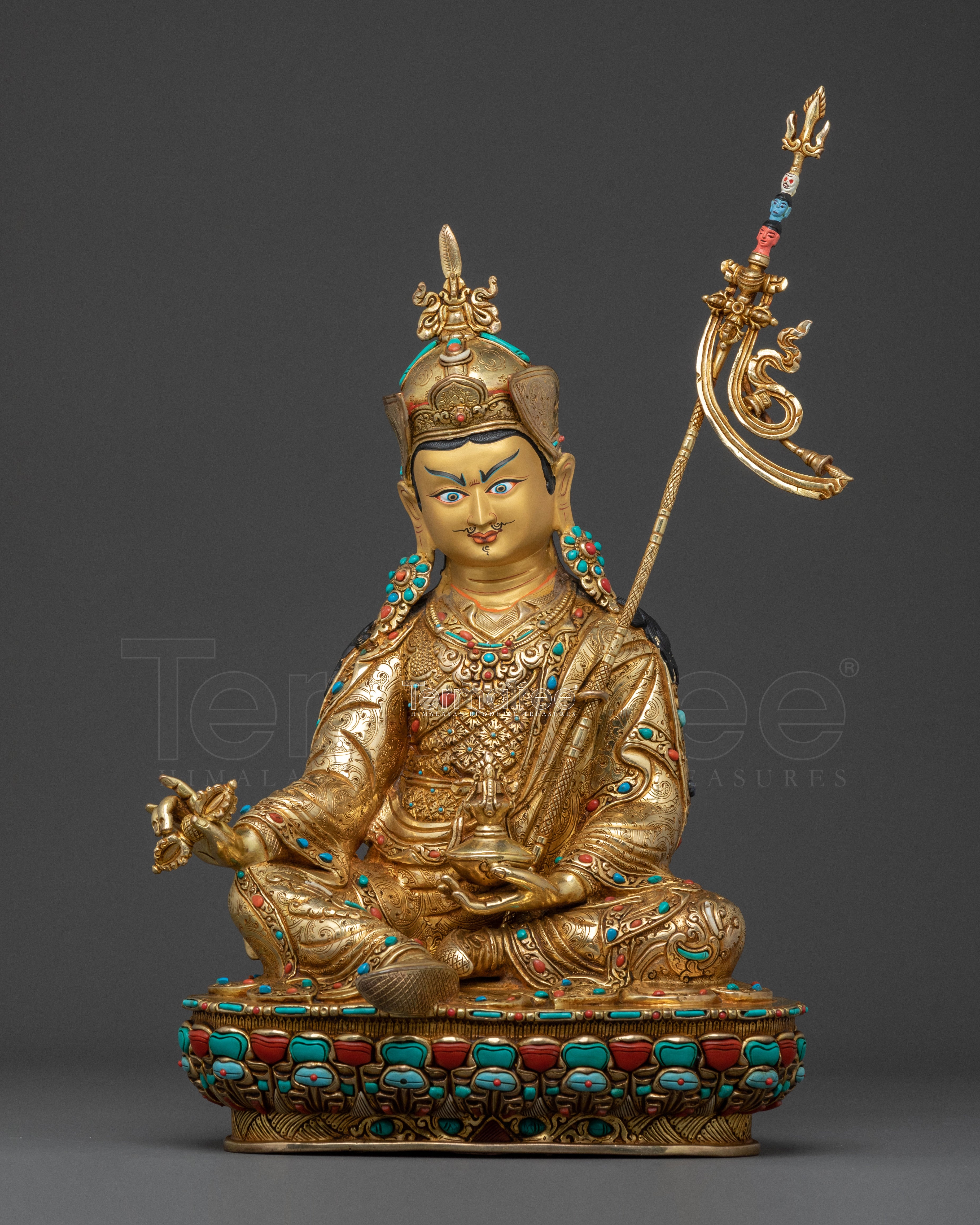 Guru Rinpoche Statue