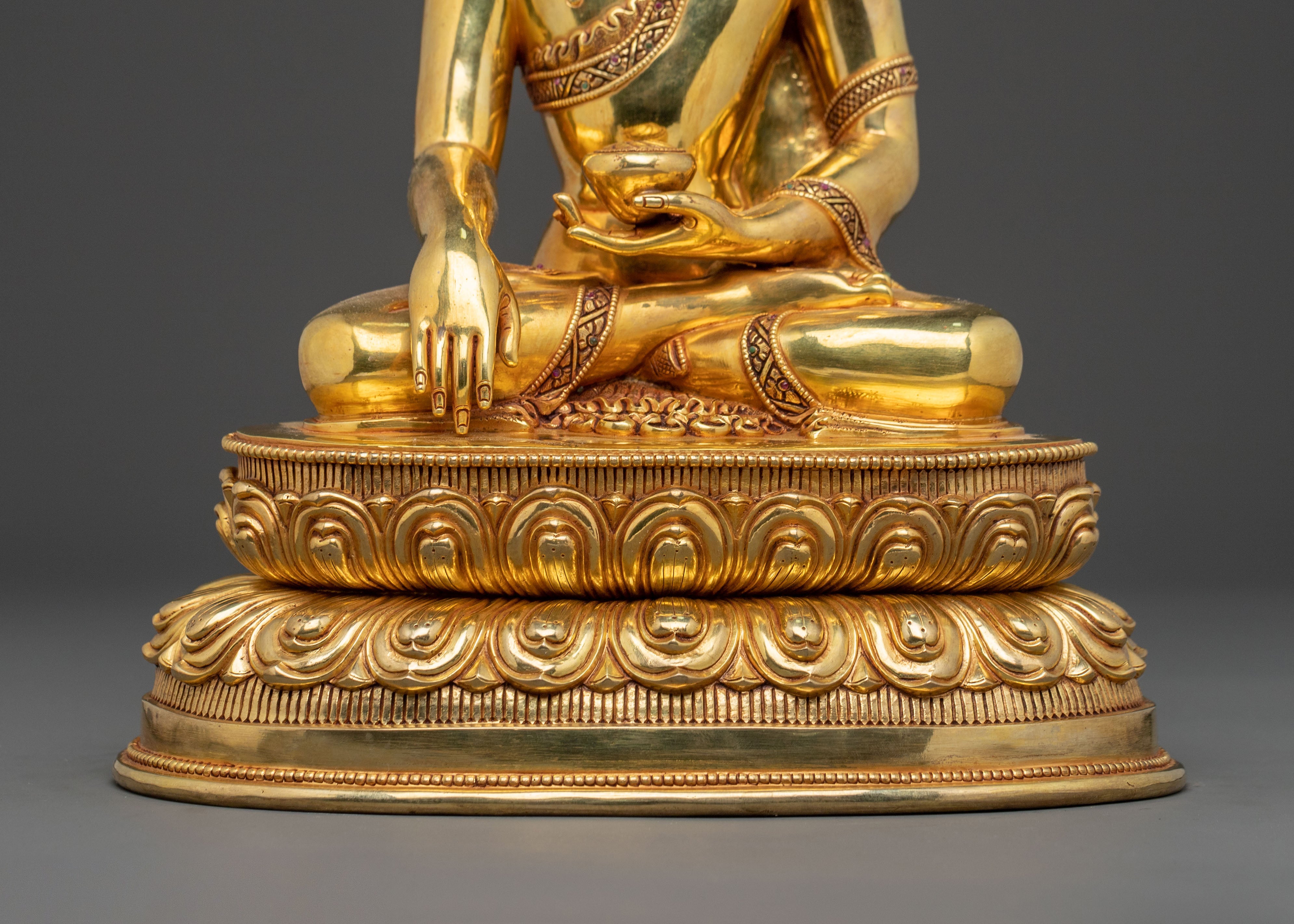 Shakyamuni Buddha Spiritual Statue | Calm Serenity