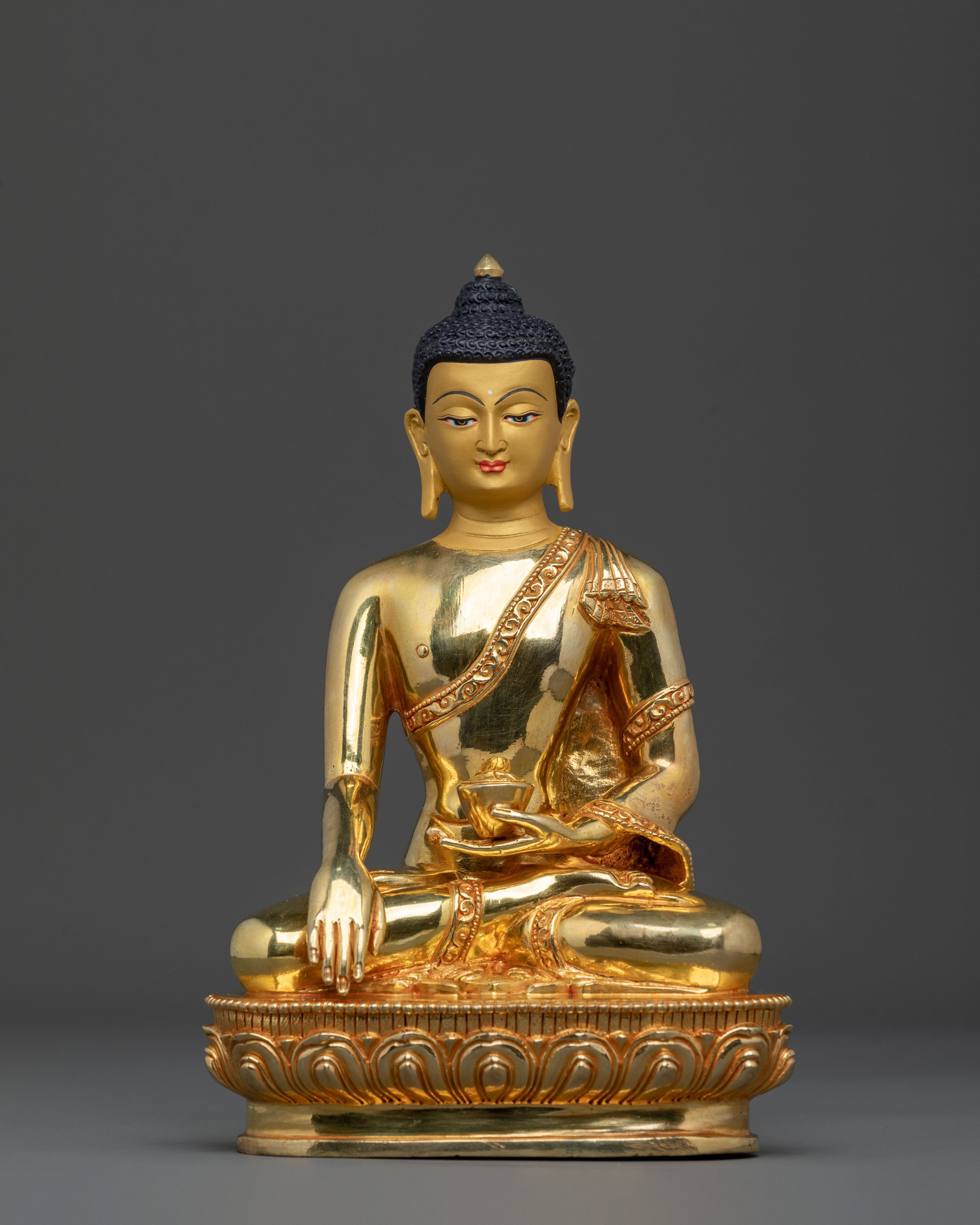 Historical Buddha Shakyamuni Sacred Sculpture