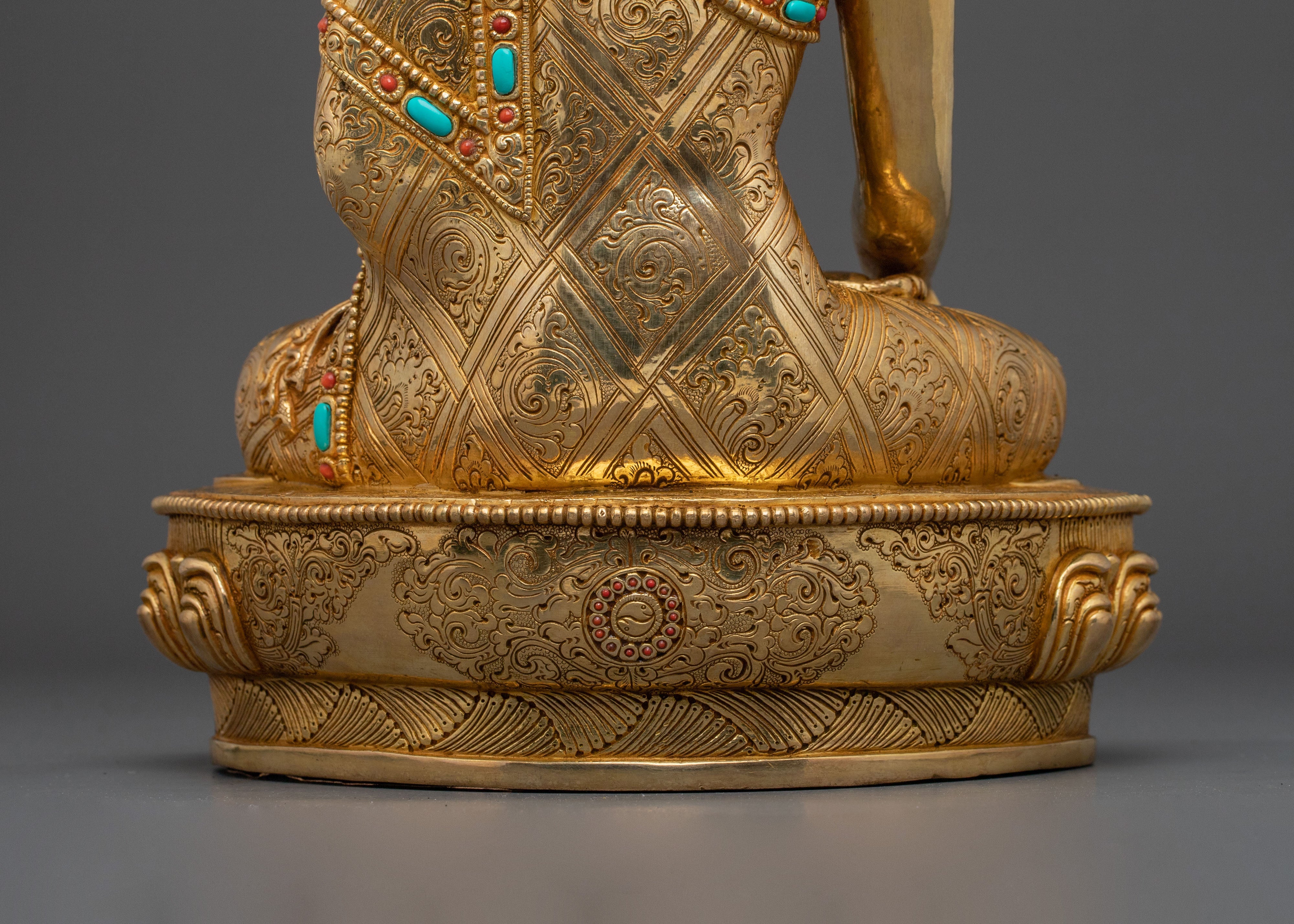 Shakyamuni Buddha Spiritual Golden Statue | Buddhist Shrine Decor