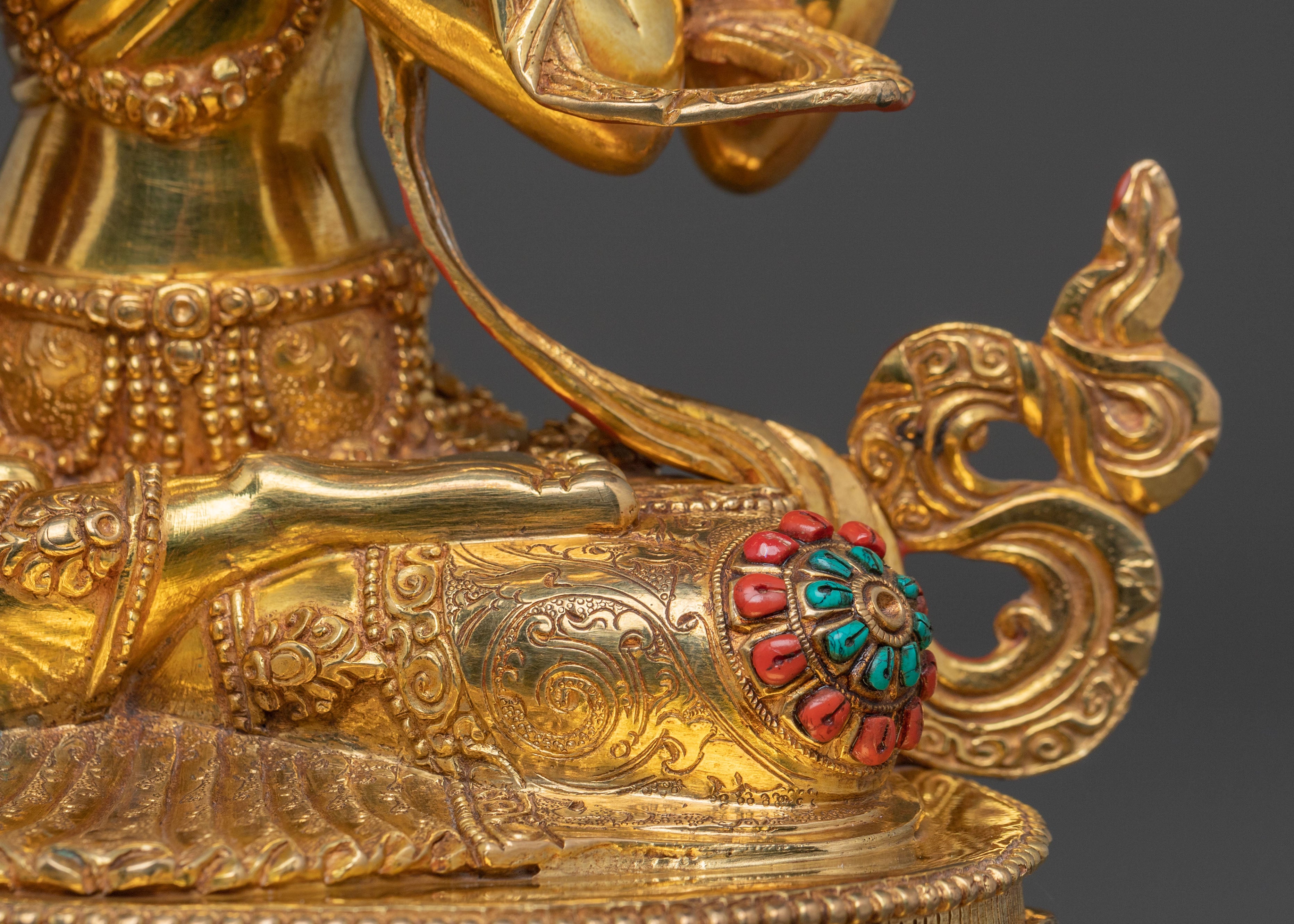 Chenrezig Spiritual Statue | Made In Nepal