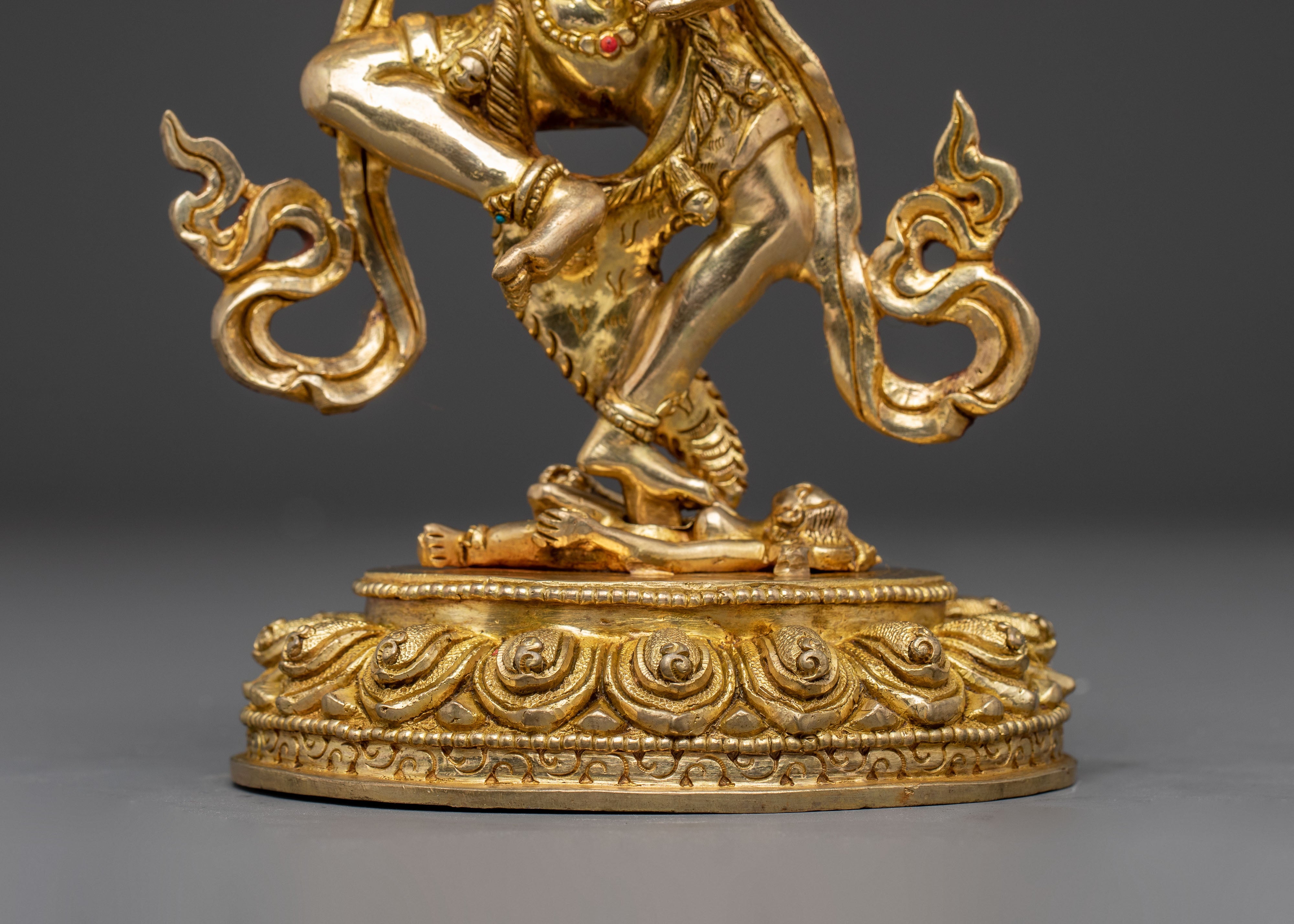 Handcrafted Dharma Protector Simhamukha Statue