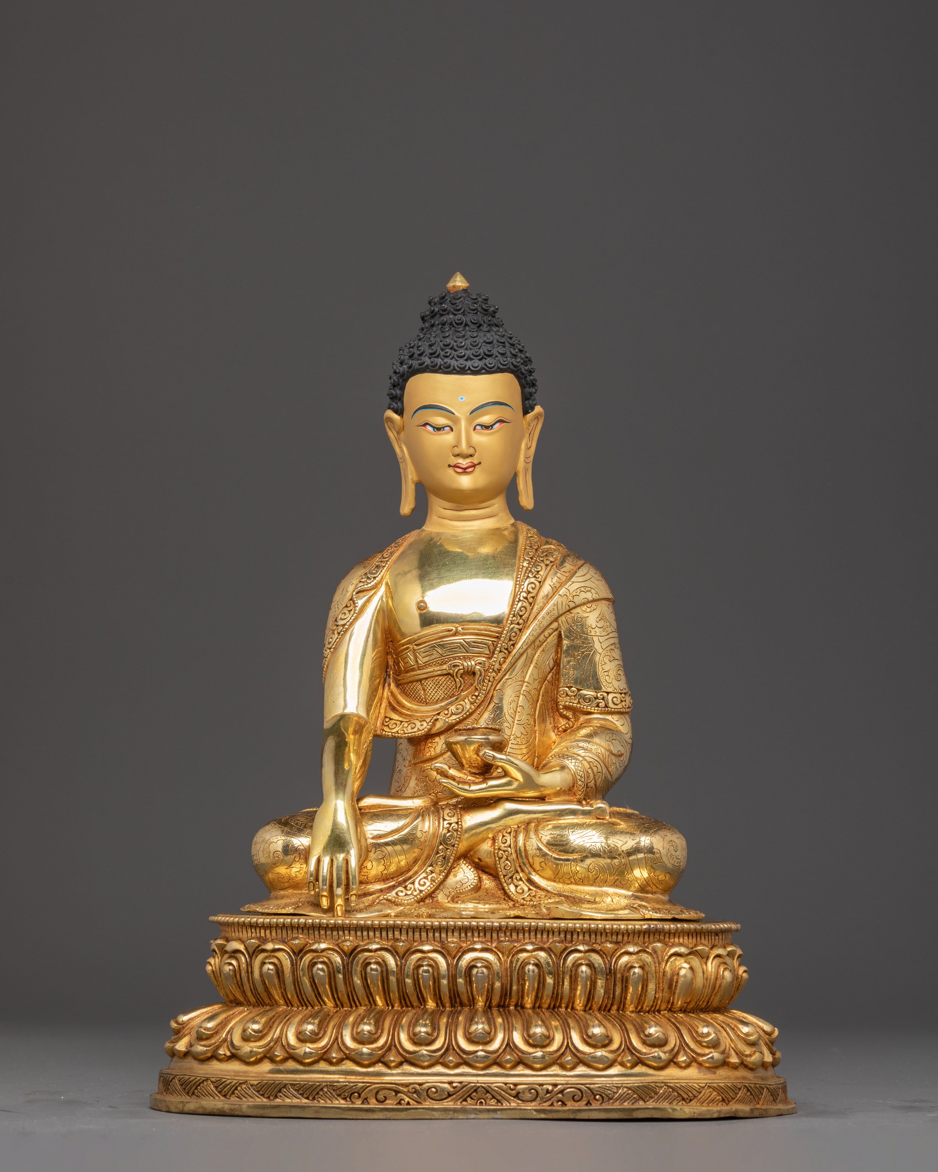 Handcrafted Gautama Buddha Statue of Knowledge and Power