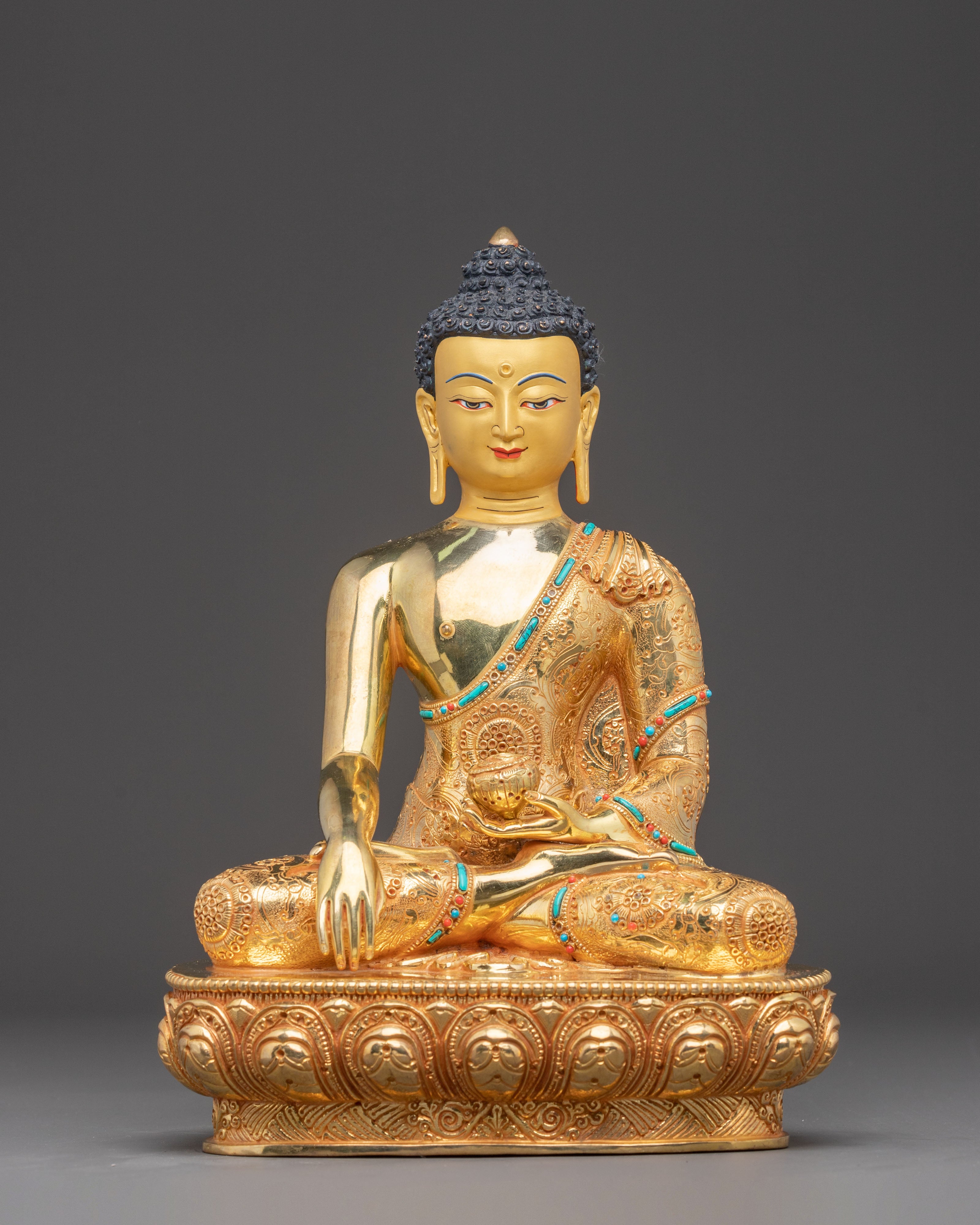 Gautama Buddha Statue: Influential Spiritual Teacher