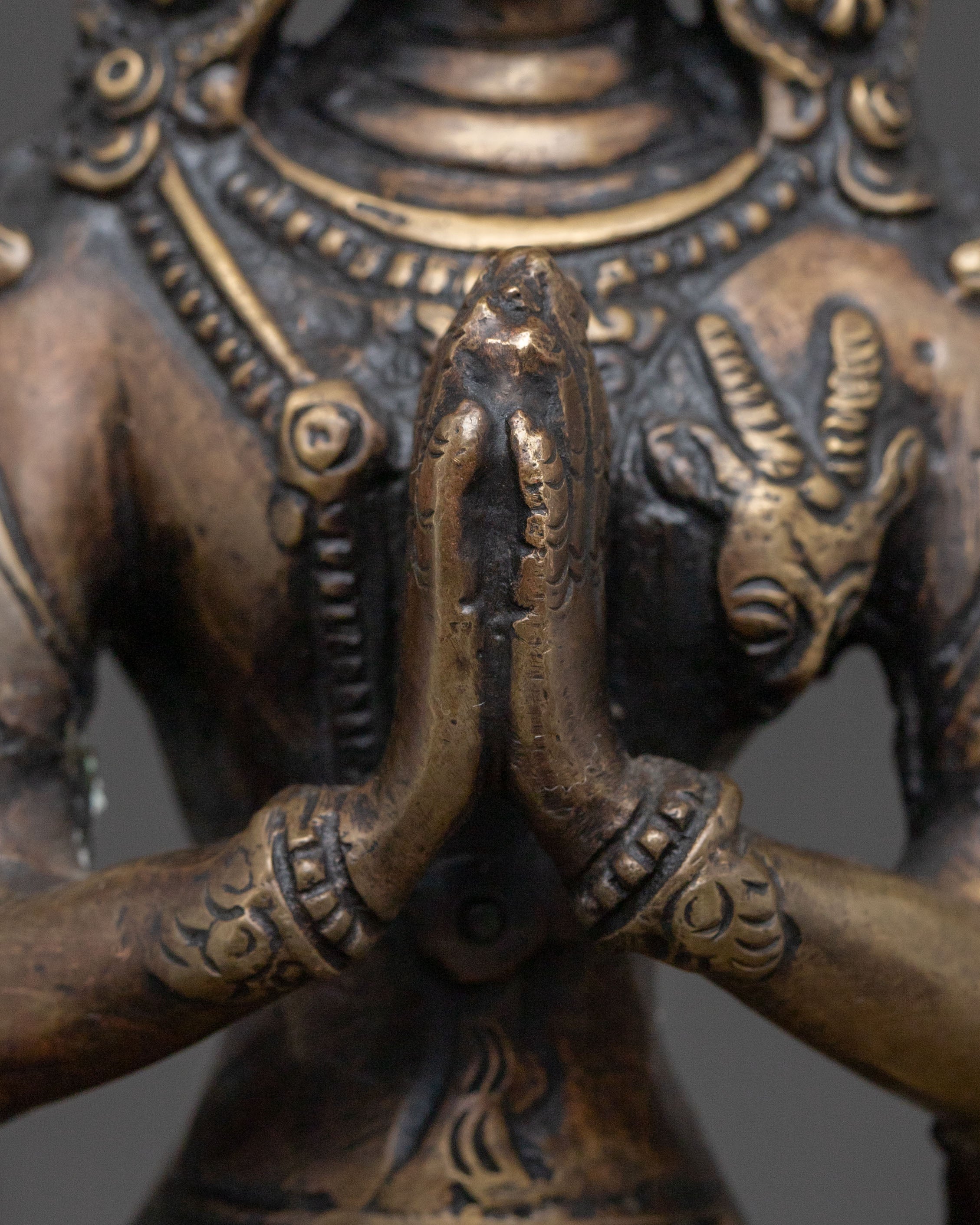 Chenrezig Statue on Throne | Spiritual Figure