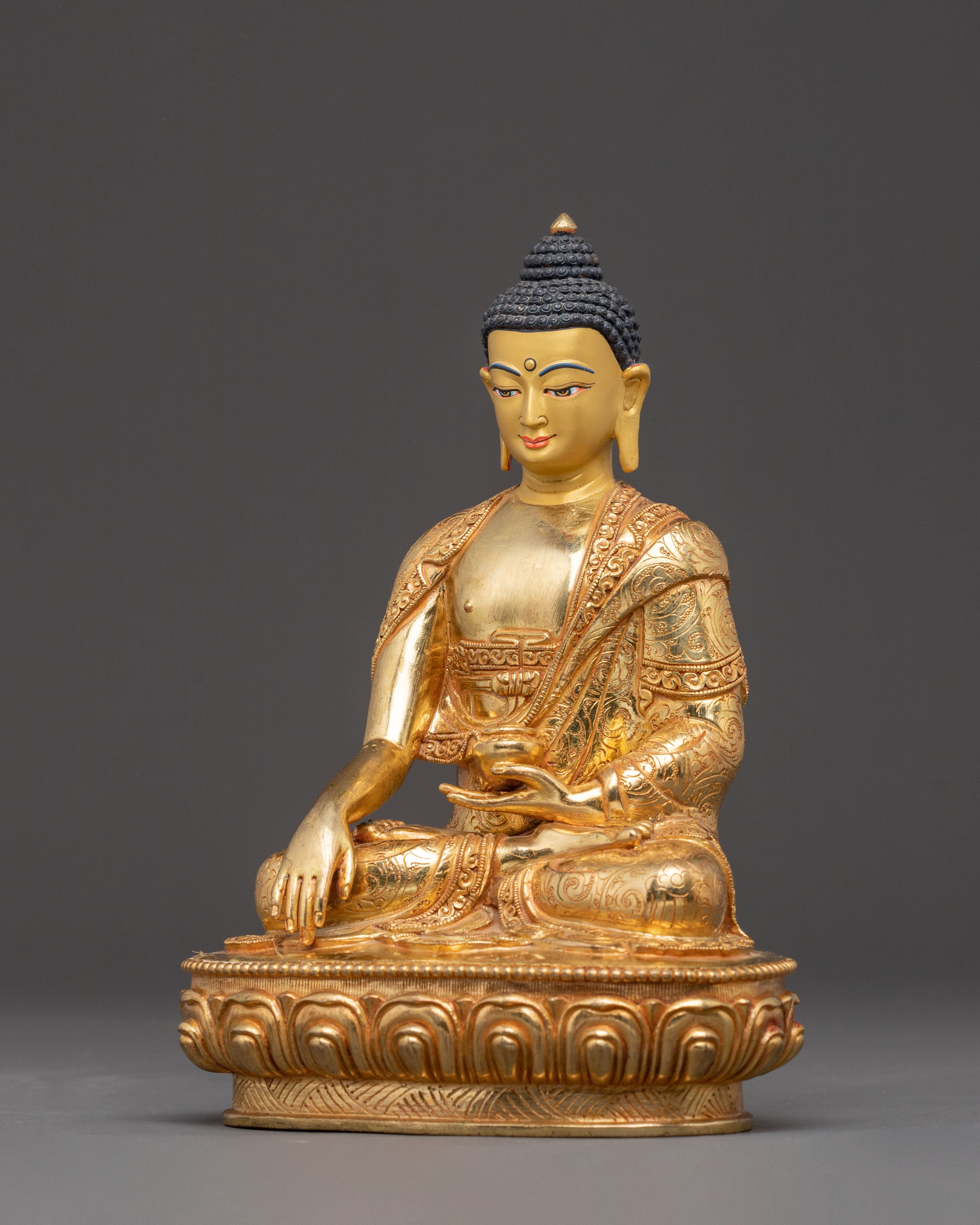 Divine Shakyamuni Buddha Statue - Hand-Gilded Copper Art