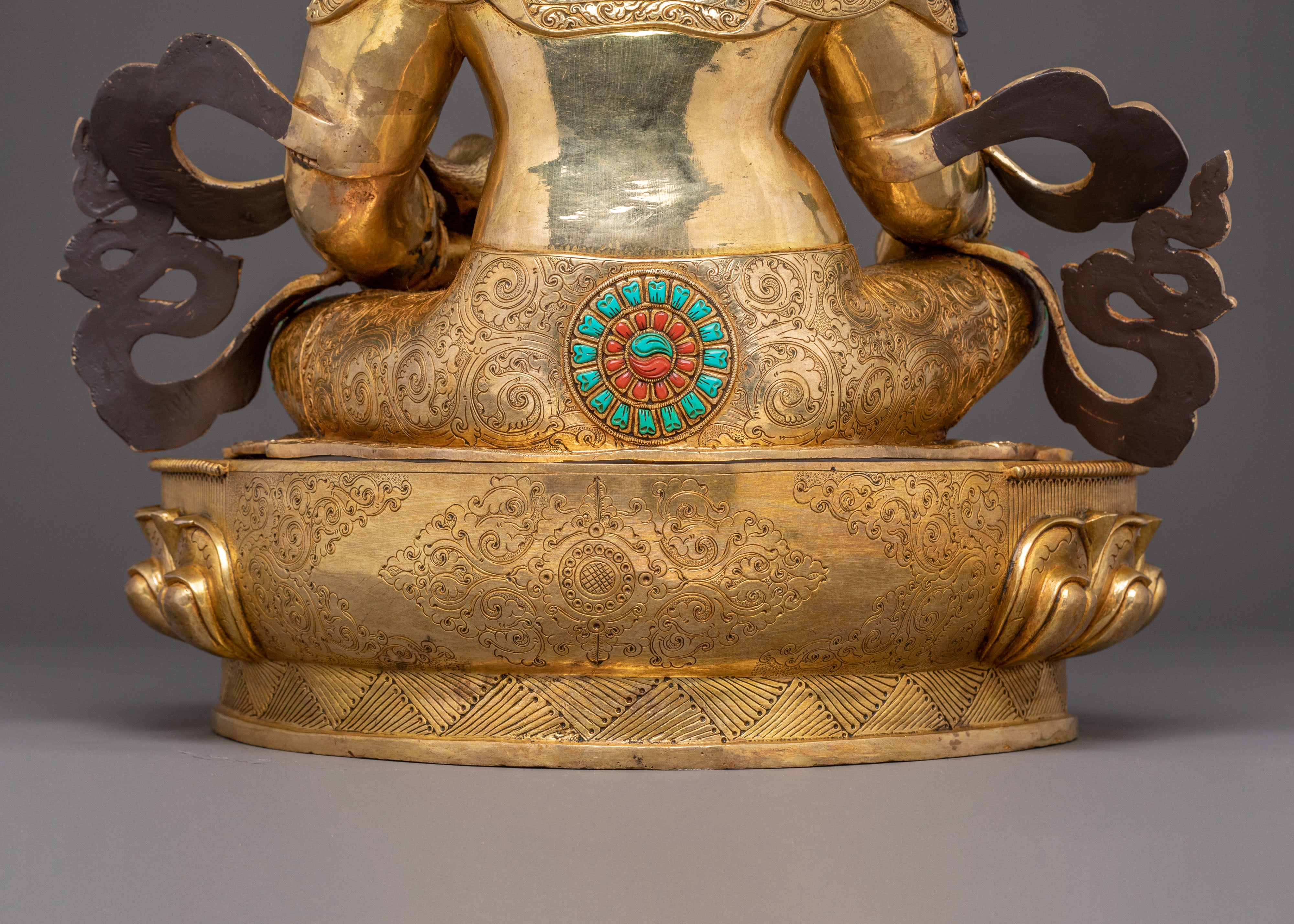 Buddhist Wealth Icon Dzambhala | The Embodiment of Prosperity