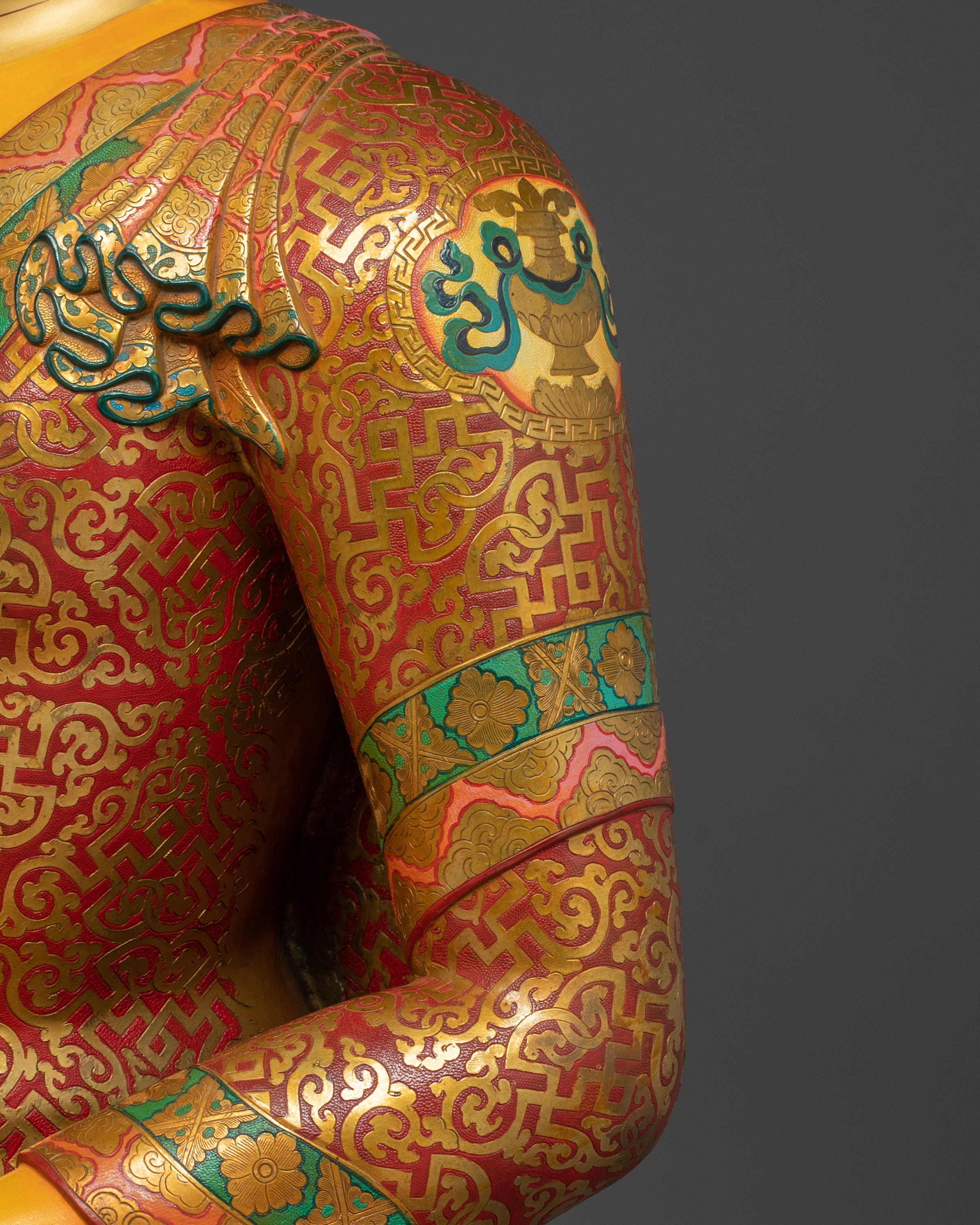 Divine Shakyamuni Buddha: Traditional Statue