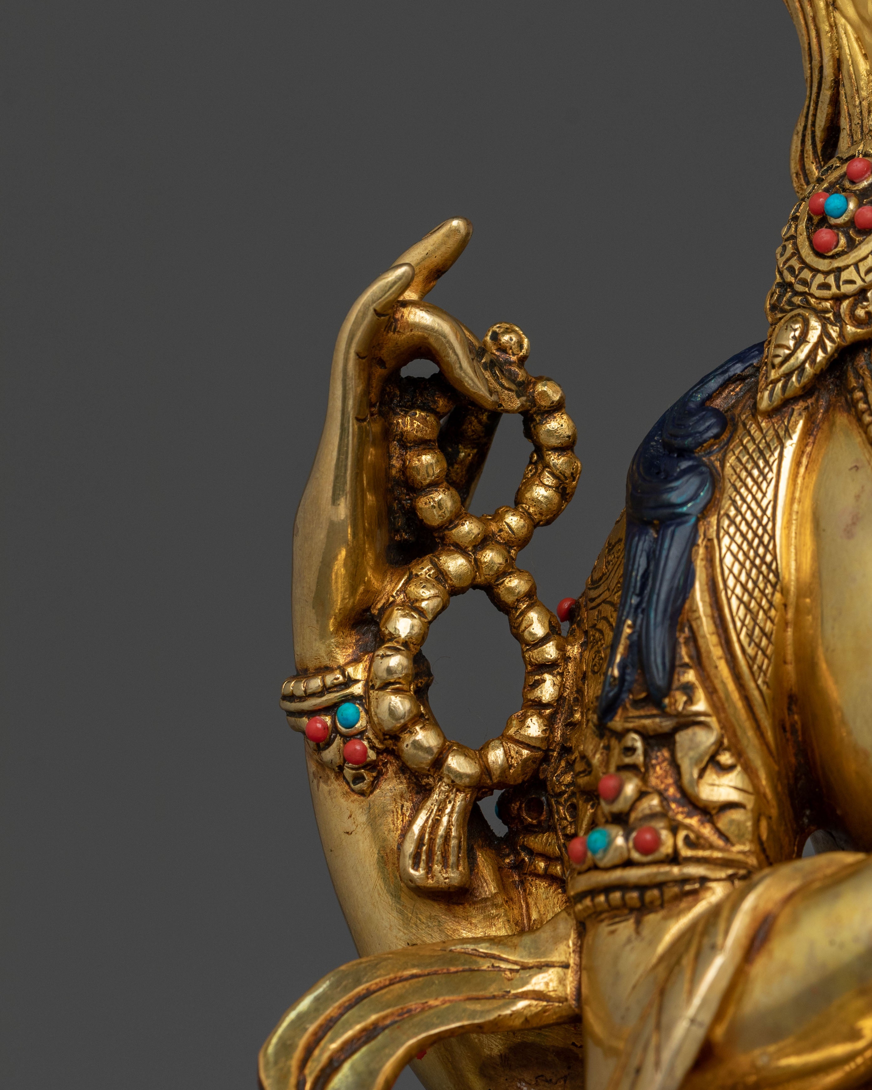 Four Armed Chenrezig Statue: Compassionate Figurine