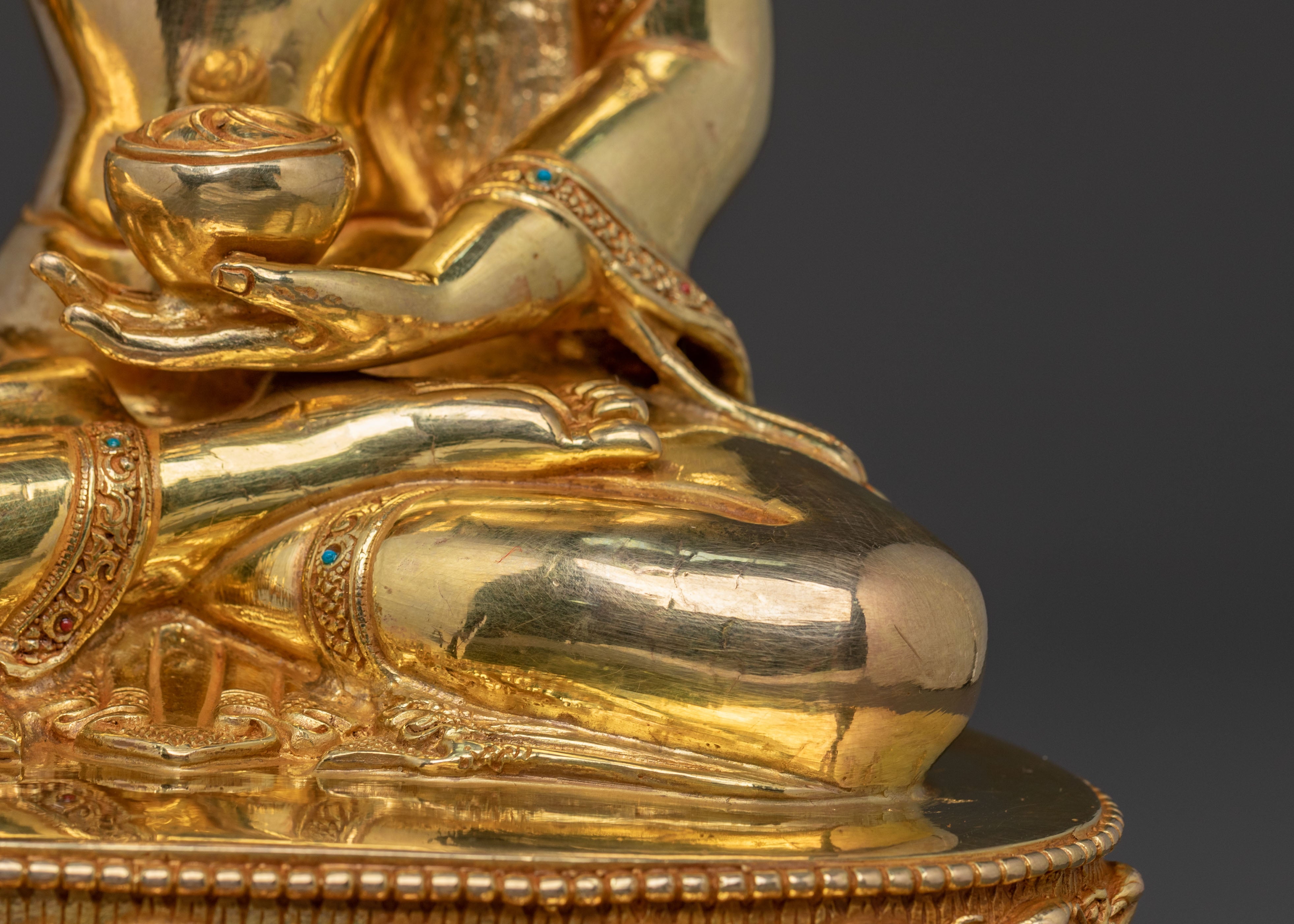 Shakyamuni Buddha Statue on Throne | Sacred Figure