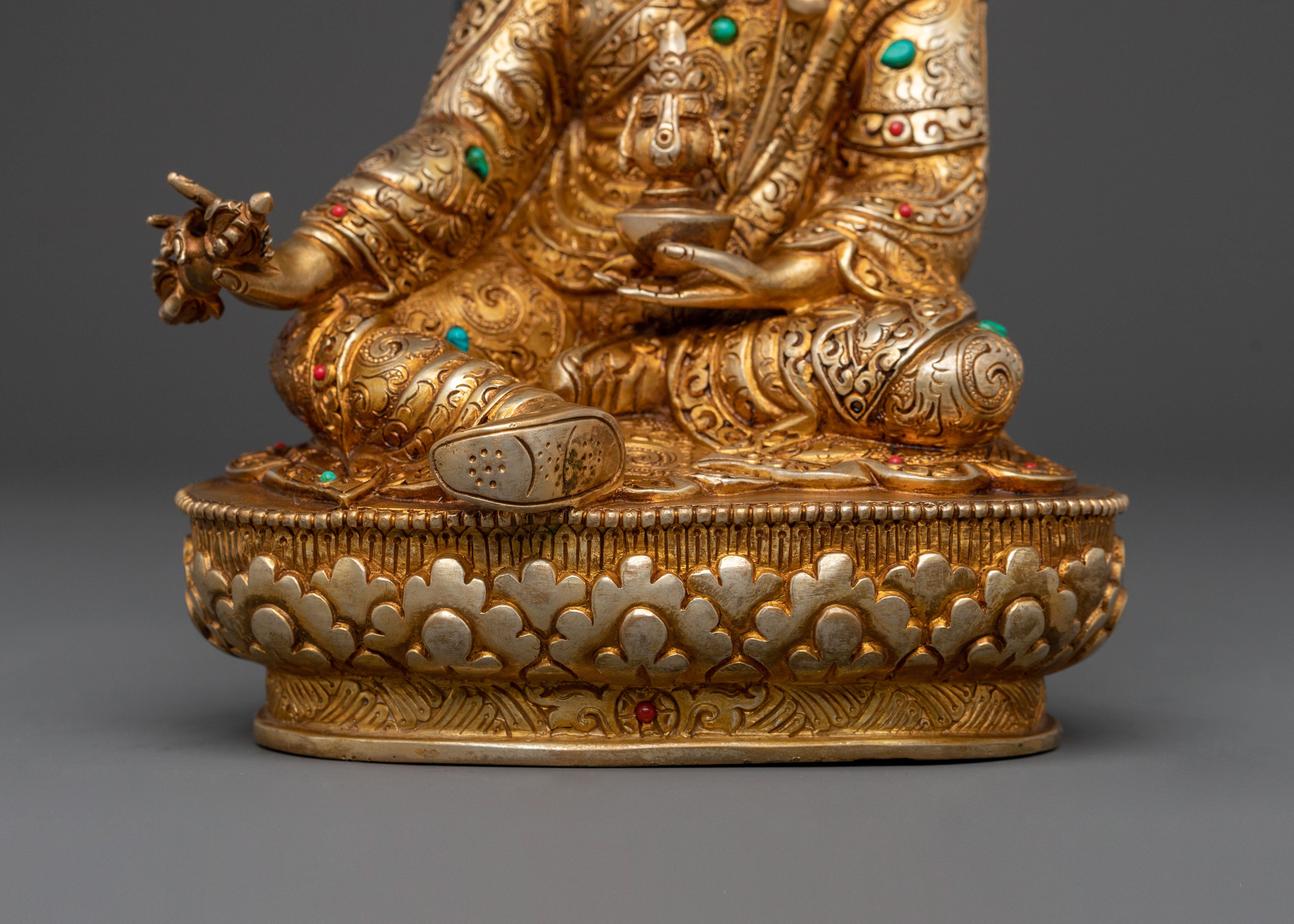 Guru Rinpoche Sacred Statue | Spiritual Figurine