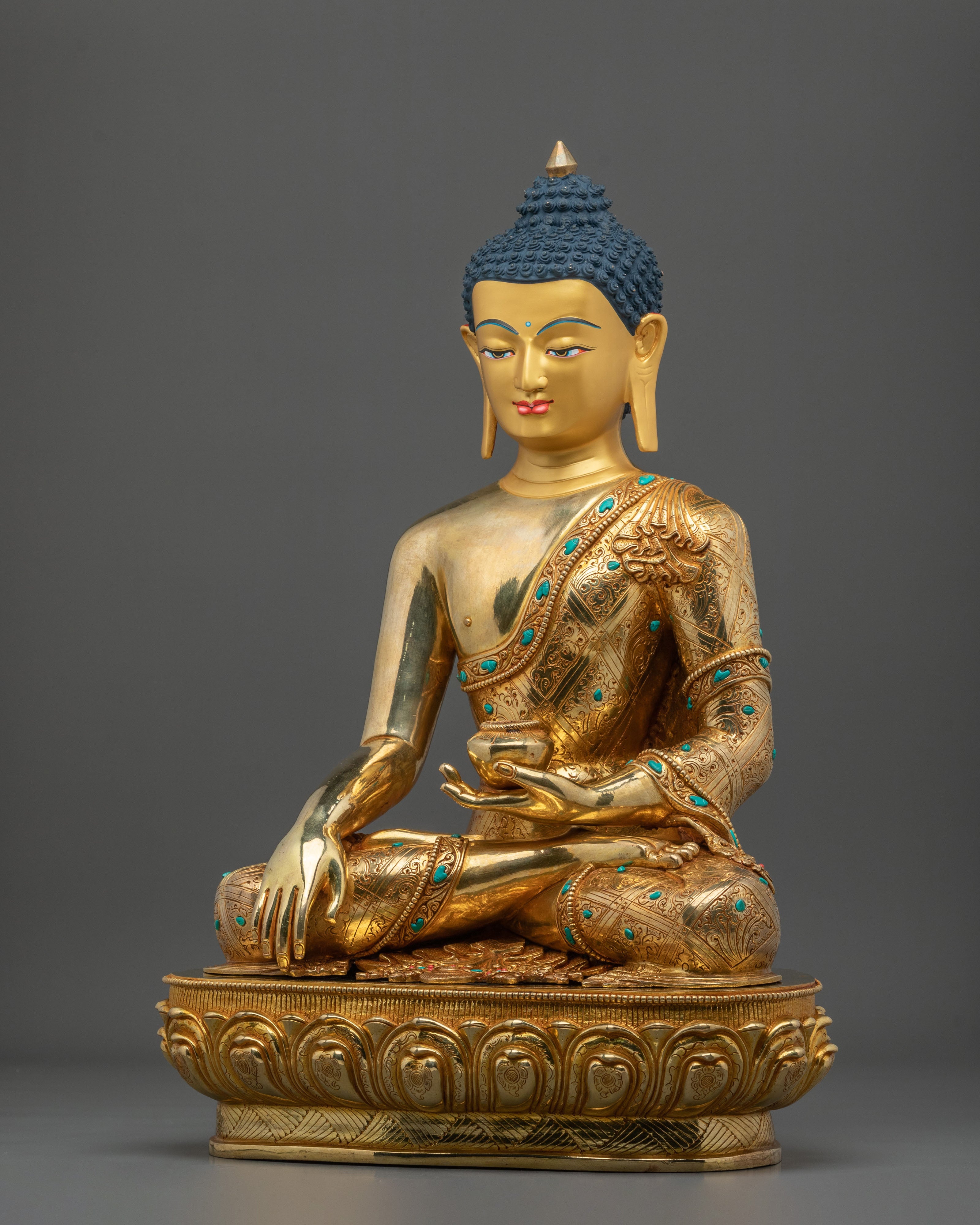 Himalayan Shakyamuni Buddha Sculpture | Gilded Serenity