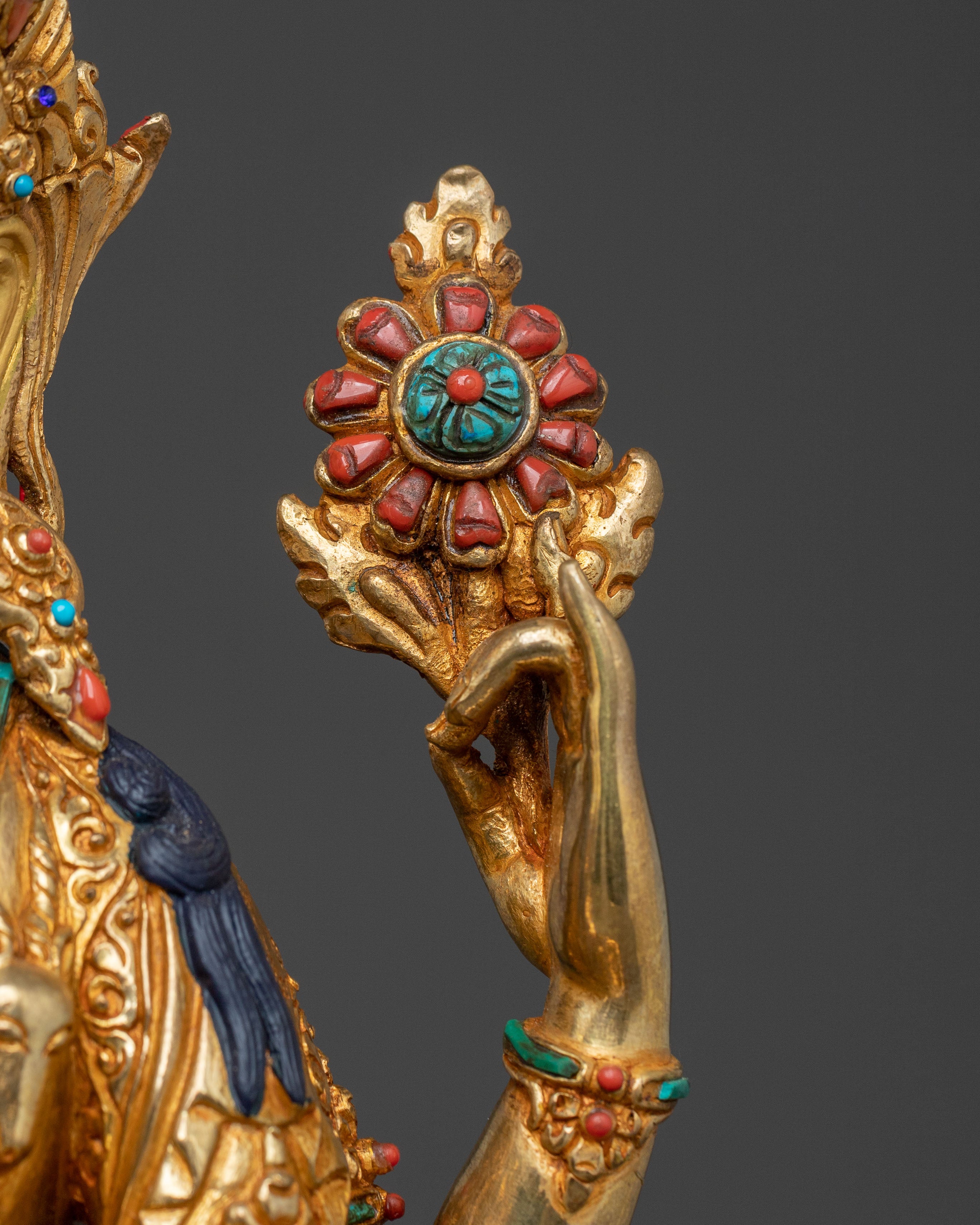 Chenrezig Statue: Symbol of Boundless Compassion