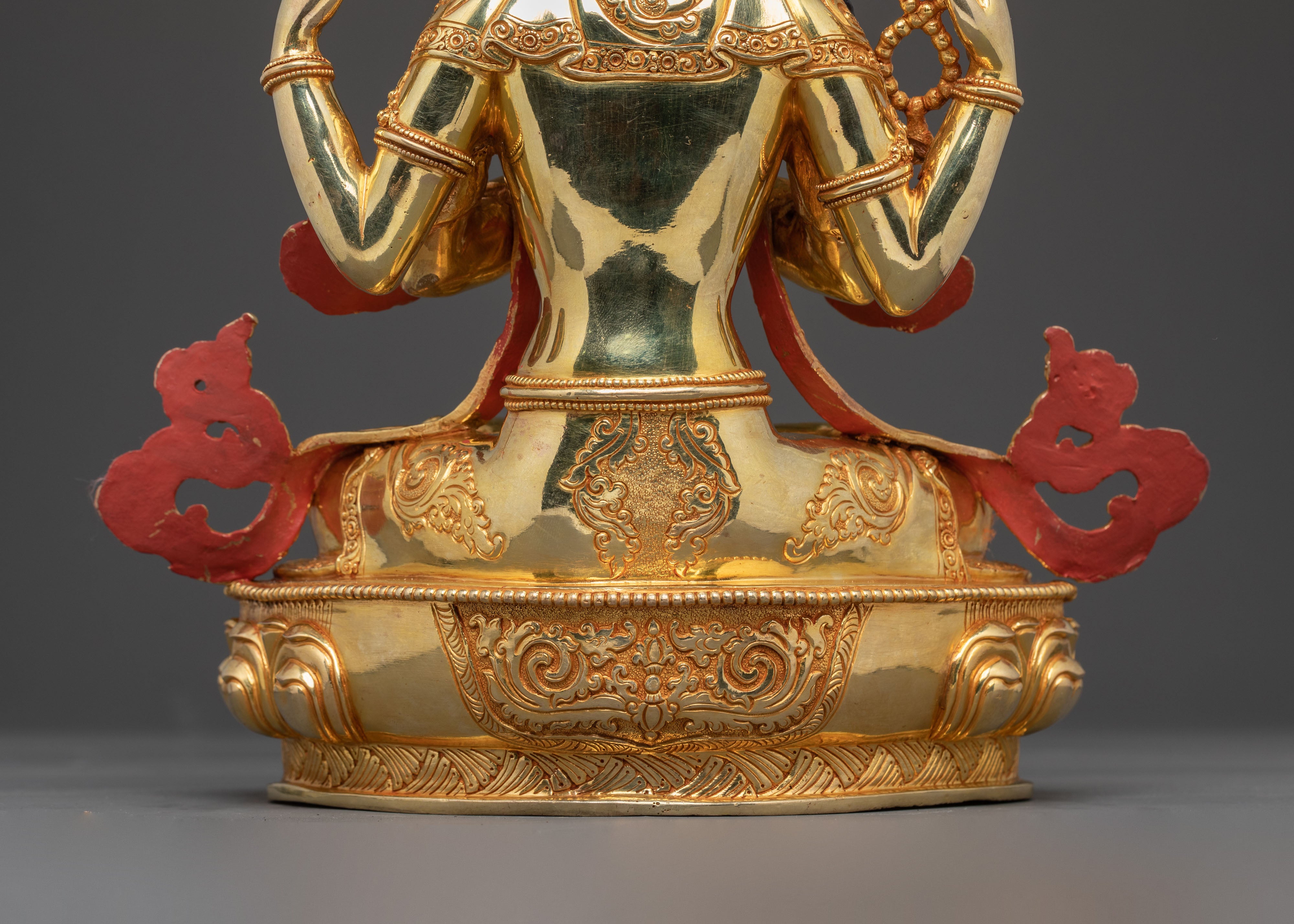 Chenrezig Sacred Statue: Compassionate Radiance