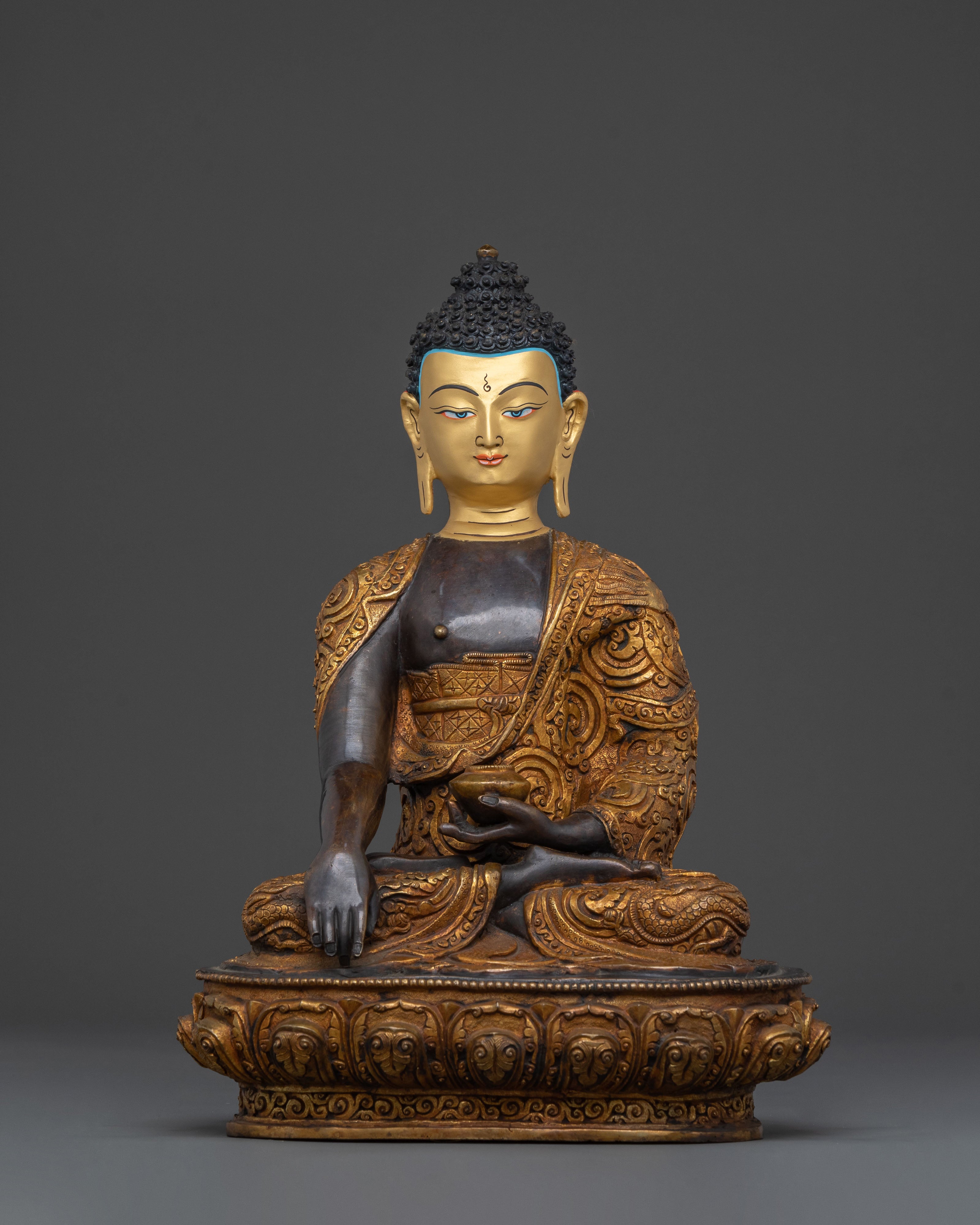 Shakyamuni Buddha Statue