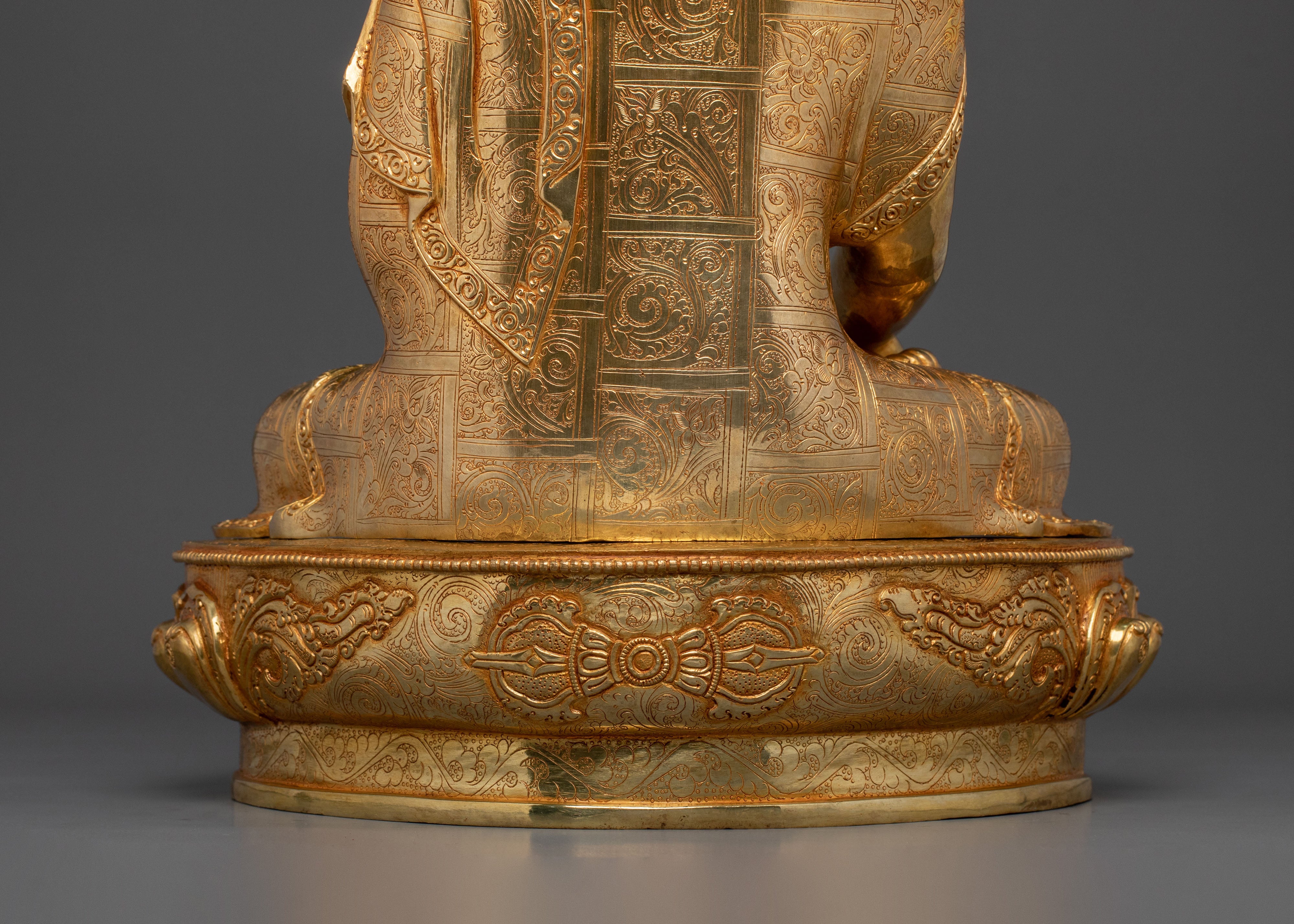 Shakyamuni Buddha Statue | 24K Gold Gilded Figurine
