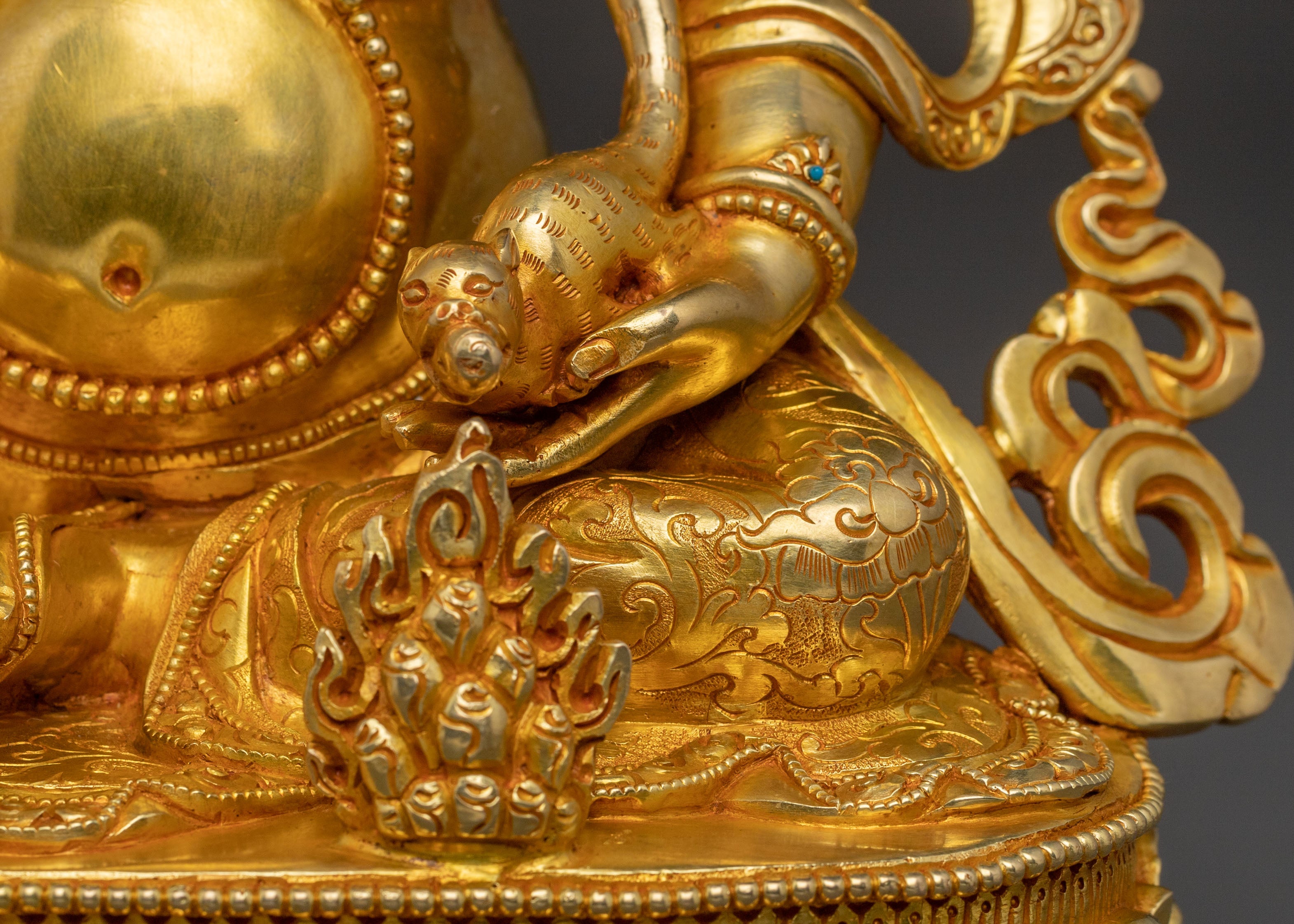 Sacred Statue of Lord Dzambhala | Guardian of Wealth