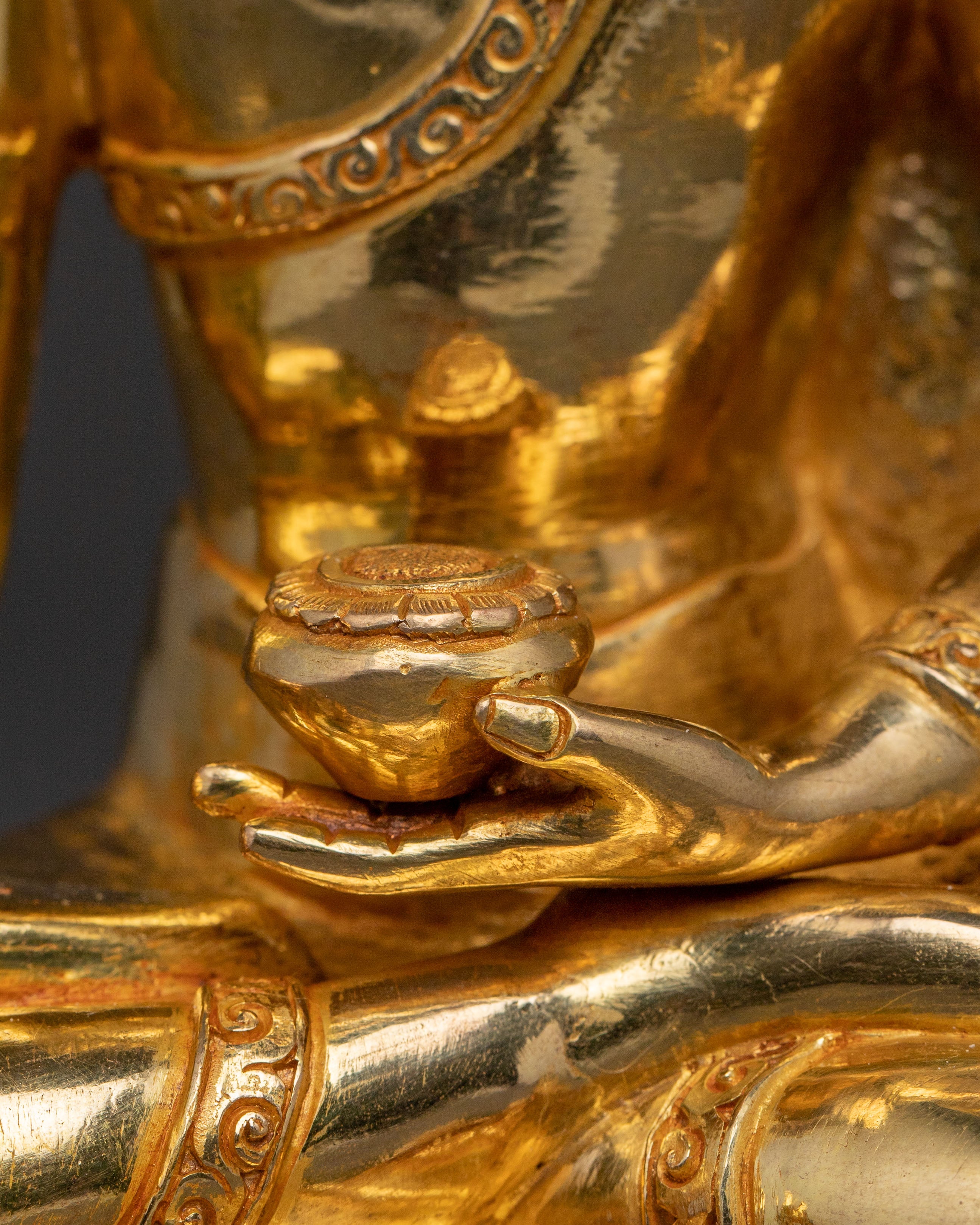 Awakened One Shakyamuni Buddha Sculpture for Altar