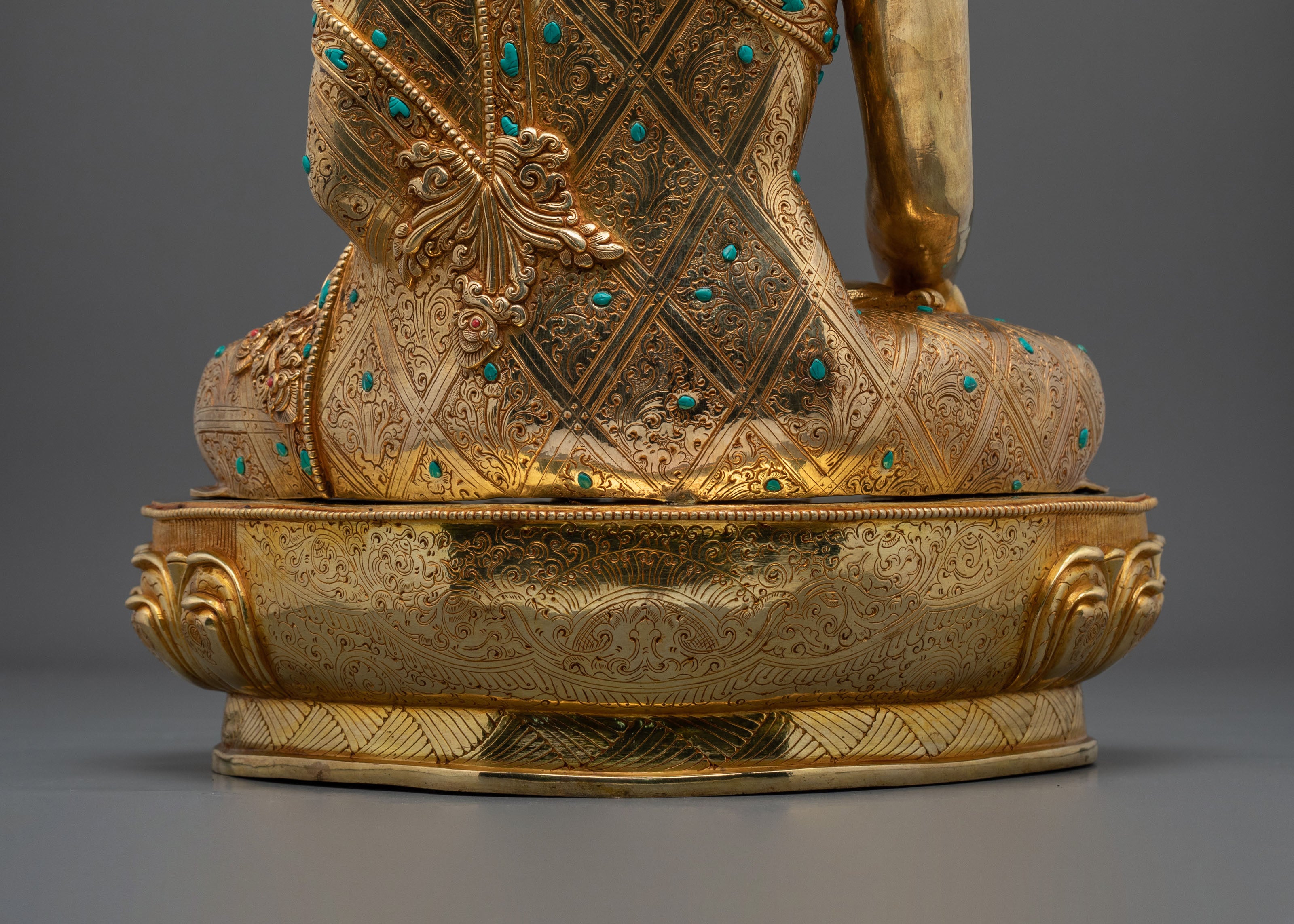 Himalayan Shakyamuni Buddha Sculpture | Gilded Serenity