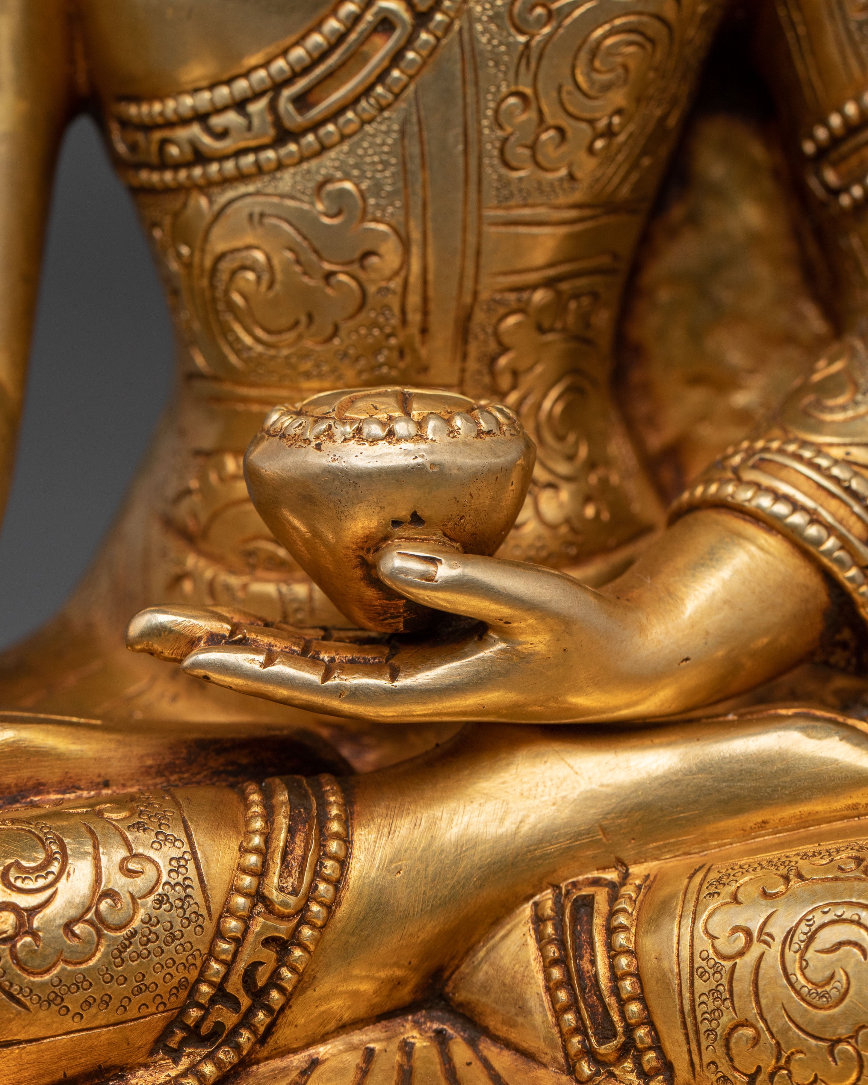 Shakyamuni Buddha Statue with Acrylic Painting – Handcrafted in Nepal