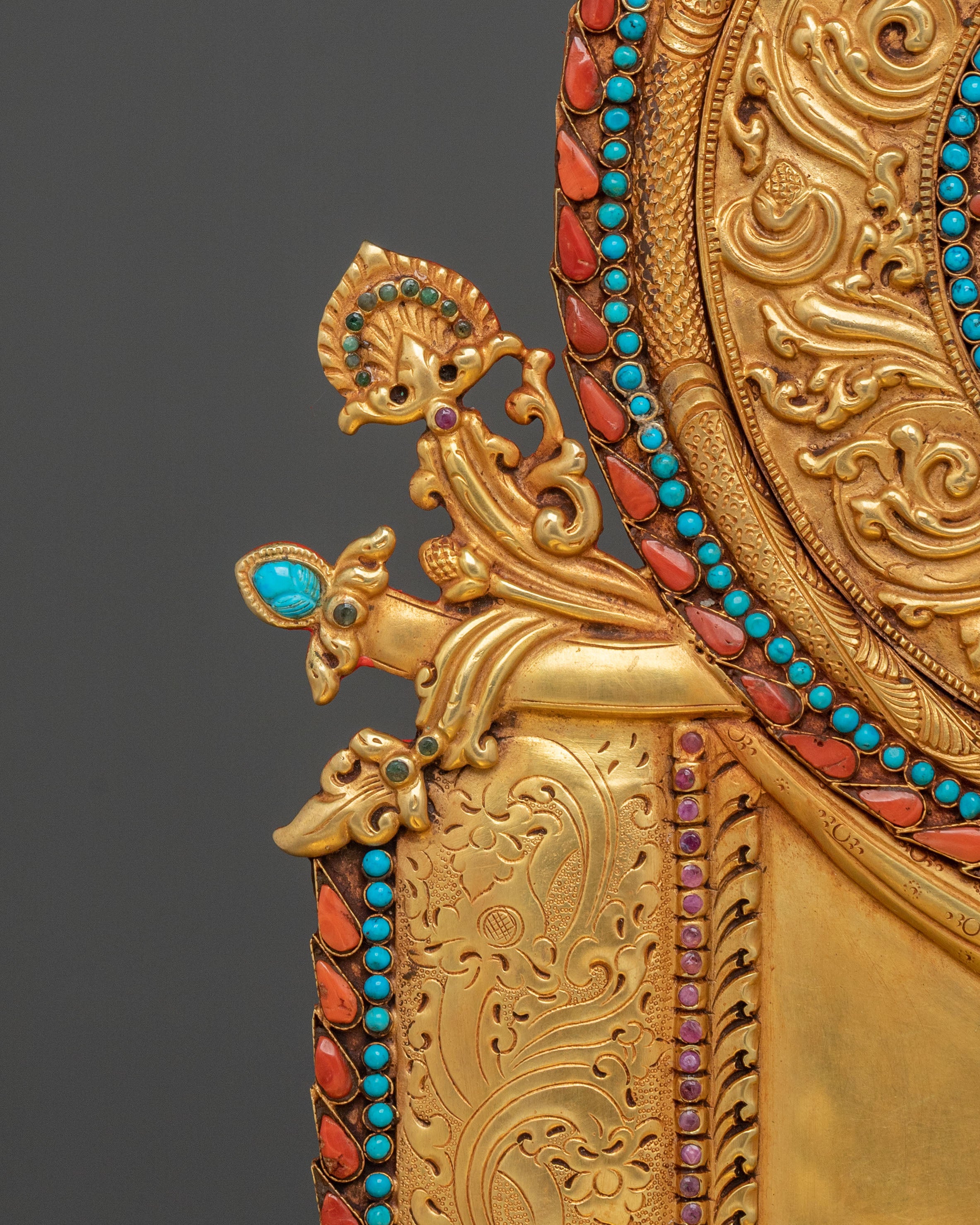 Shakyamuni Buddha Statue Seated on Throne | Enlightened one